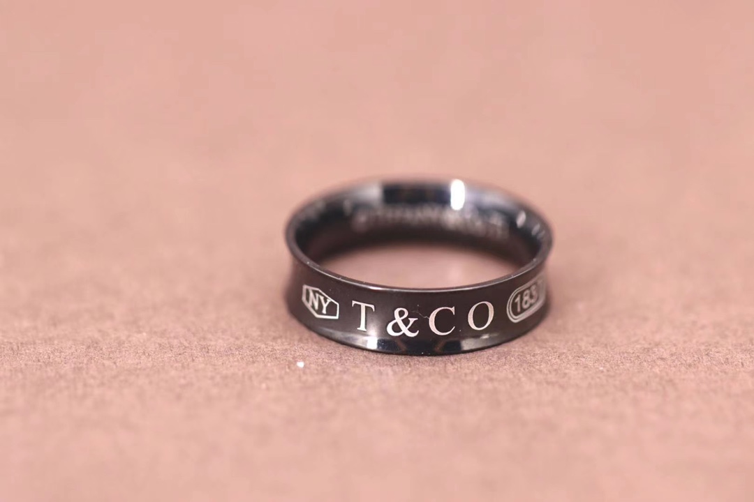 Tiffany & Co. Tiffany&Co. 1837钛金情侣戒指