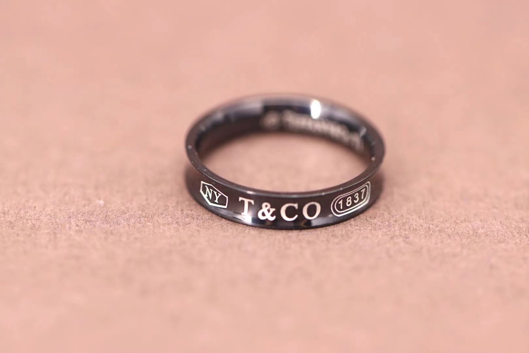 Tiffany & Co. Tiffany&Co. 1837钛金情侣戒指