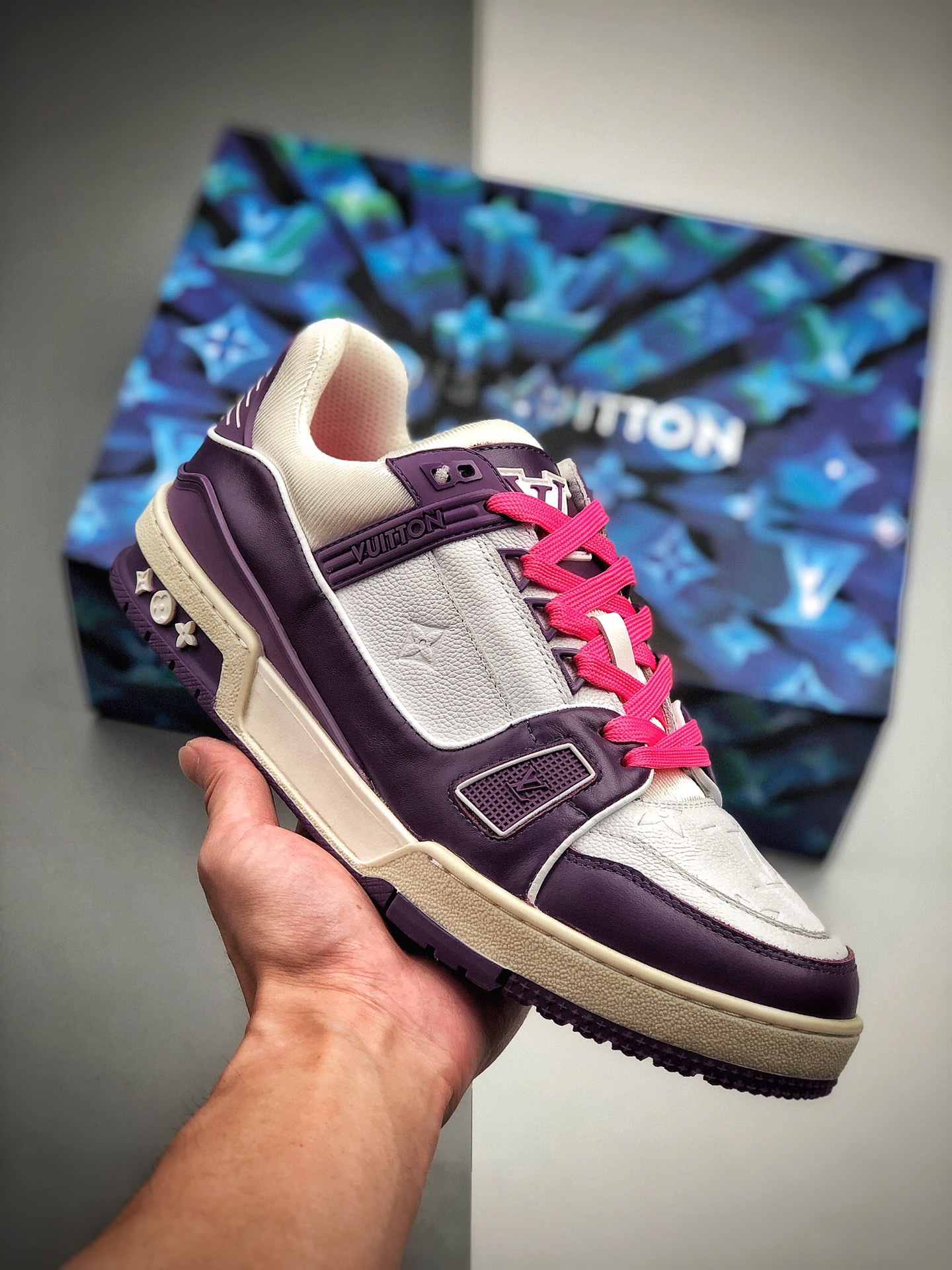 560 内置芯片 原单1:1 复刻原版8层组合鞋底  《LOUIS VUITTON》2020夏日新品男士TRAINER运动鞋
