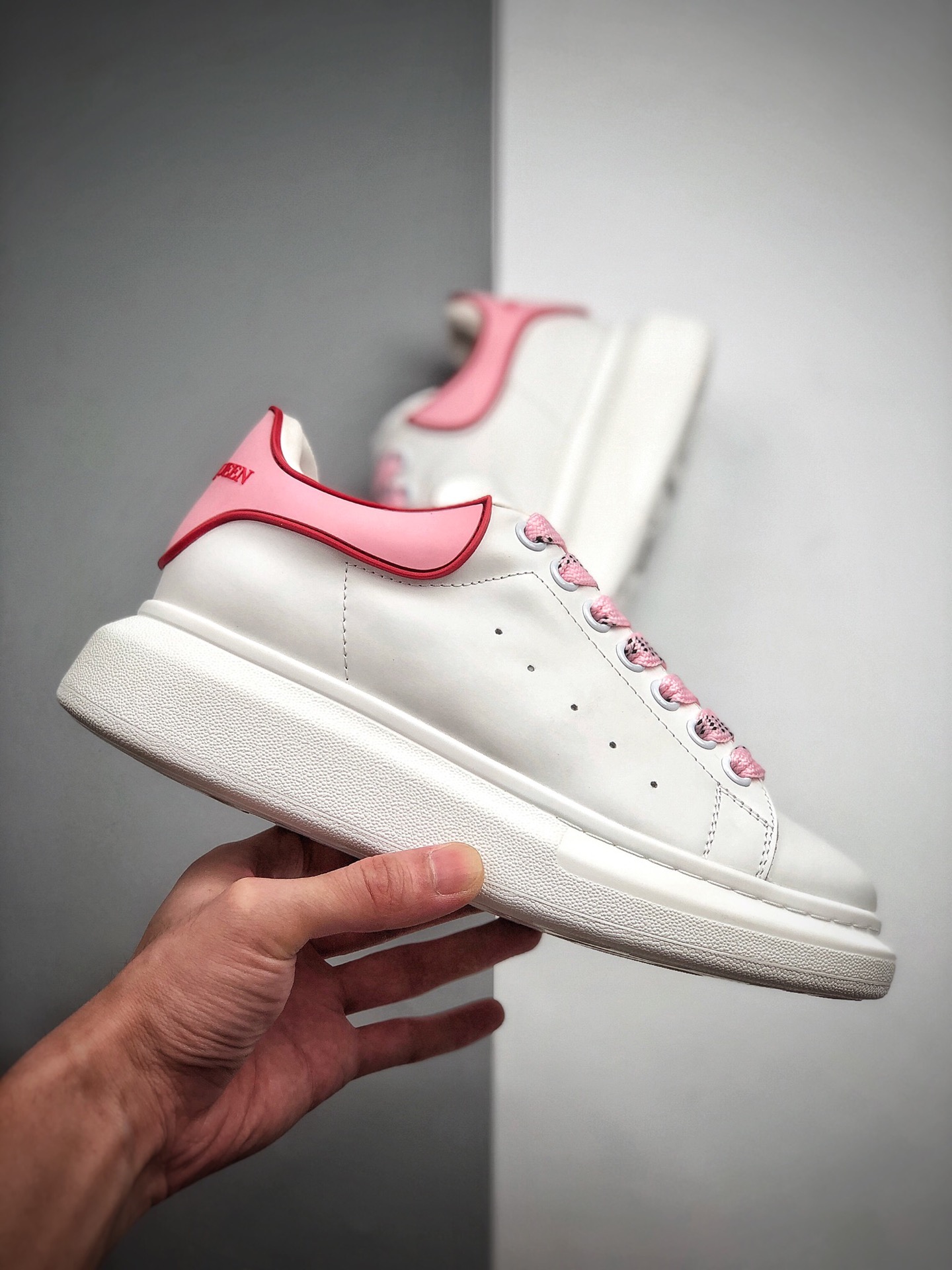 290 Alexander McQueen/亚历山大麦昆  松糕鞋厚 增底 高小白鞋
