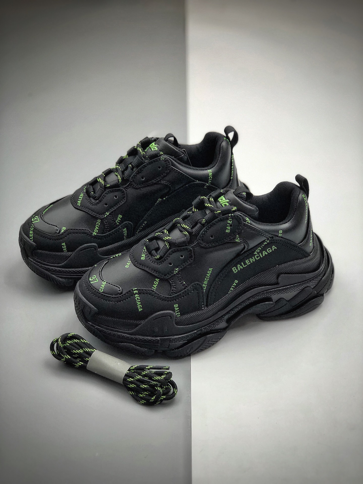 380 Balenciaga Triple S 巴黎世家 19官方发售气垫版本官方纯原版本