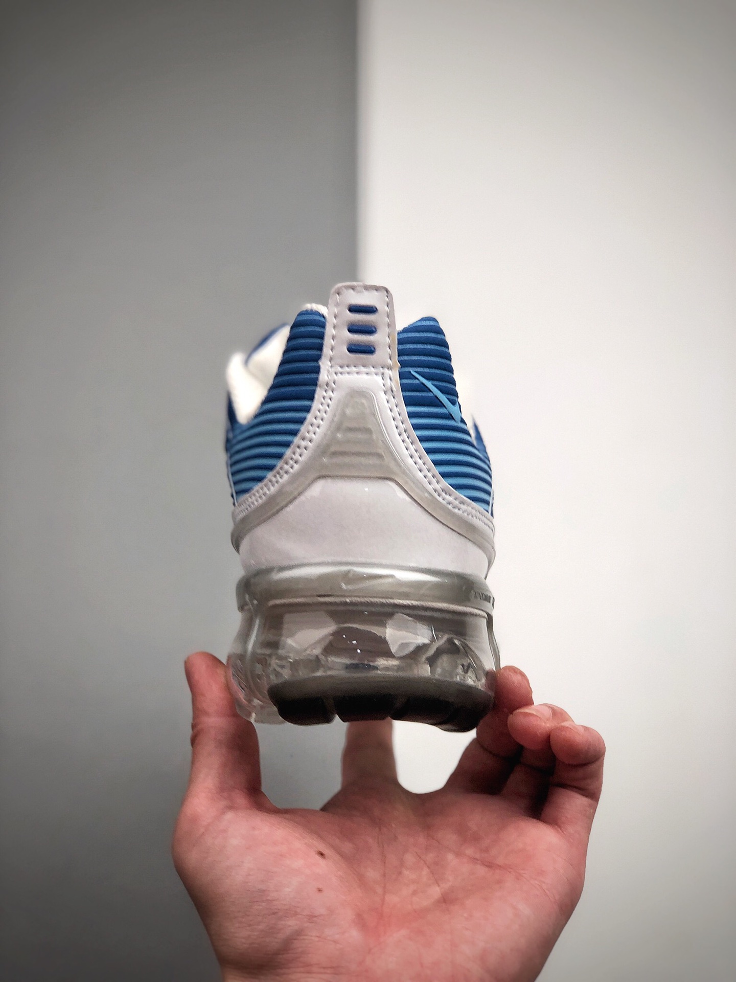 230 Nike Air Max 360  VaporMax
