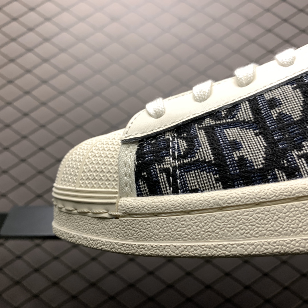 180 Adidas 阿迪达斯 Superstar 恶搞迪奥 贝壳头运动休闲板鞋 C16650