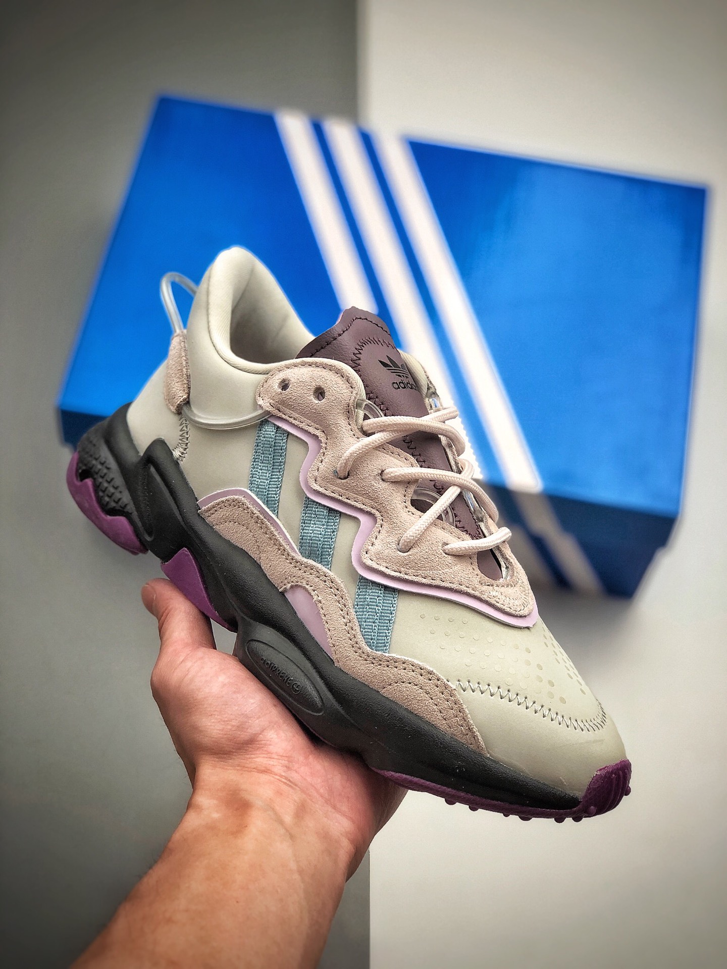 140  阿迪老爹鞋网纱3M反光鞋面 ADIDAS Ozweego adiprene 货号：EF4050