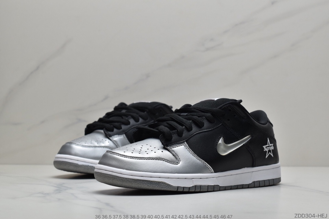 230 公司级 Supreme x Nike SB Dunk Low 货号：CK3480 600”Metallic Silver” 白红配色滑板鞋