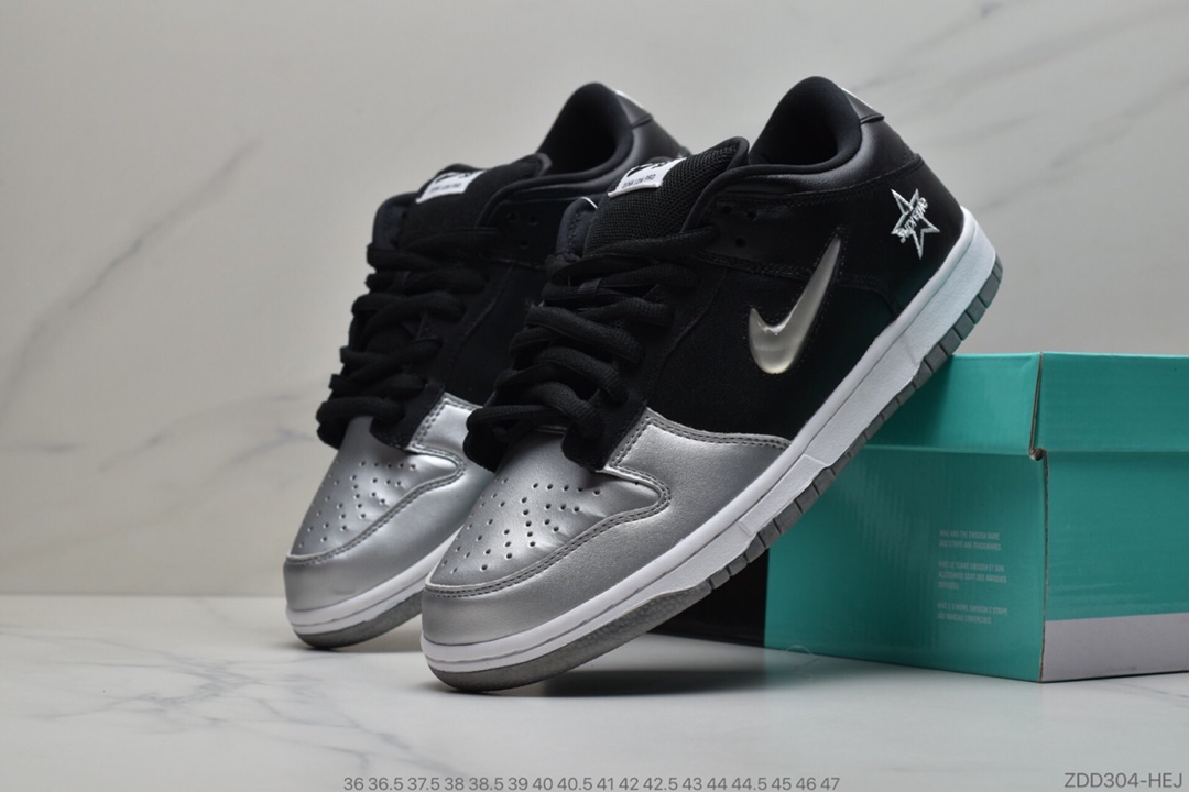 230 公司级 Supreme x Nike SB Dunk Low 货号：CK3480 600”Metallic Silver” 白红配色滑板鞋