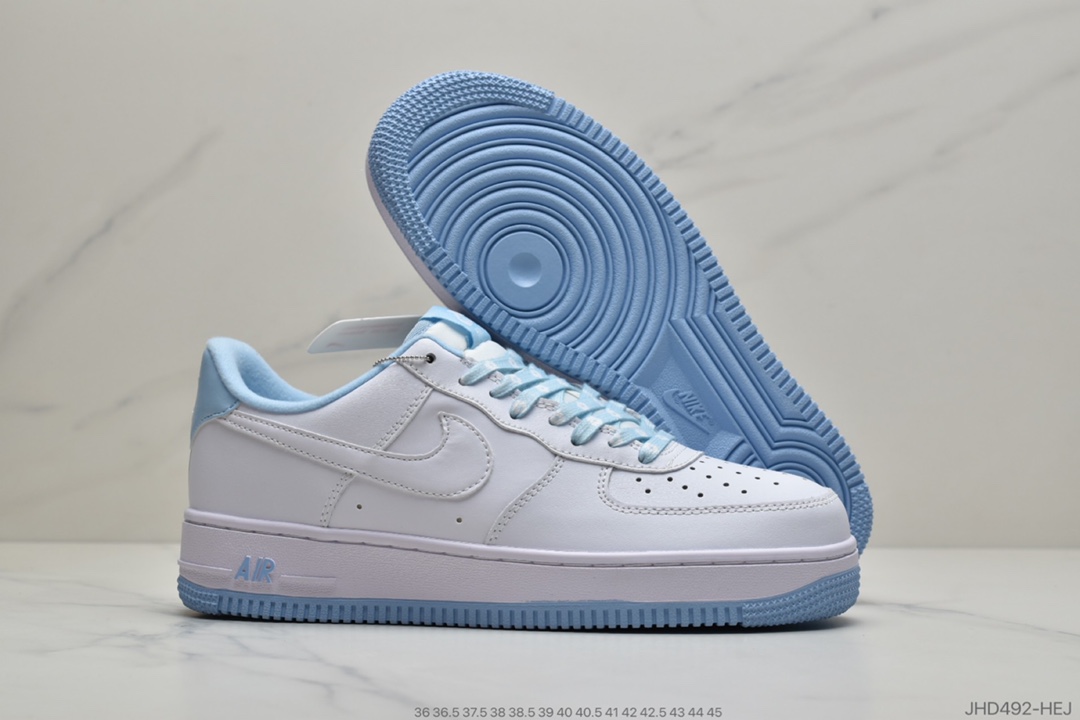 190 公司级 耐克Nike Wmns Air Force 1 GS 空军一号经典低帮休闲运动板鞋“婴儿蓝” 货号:CD6915-103