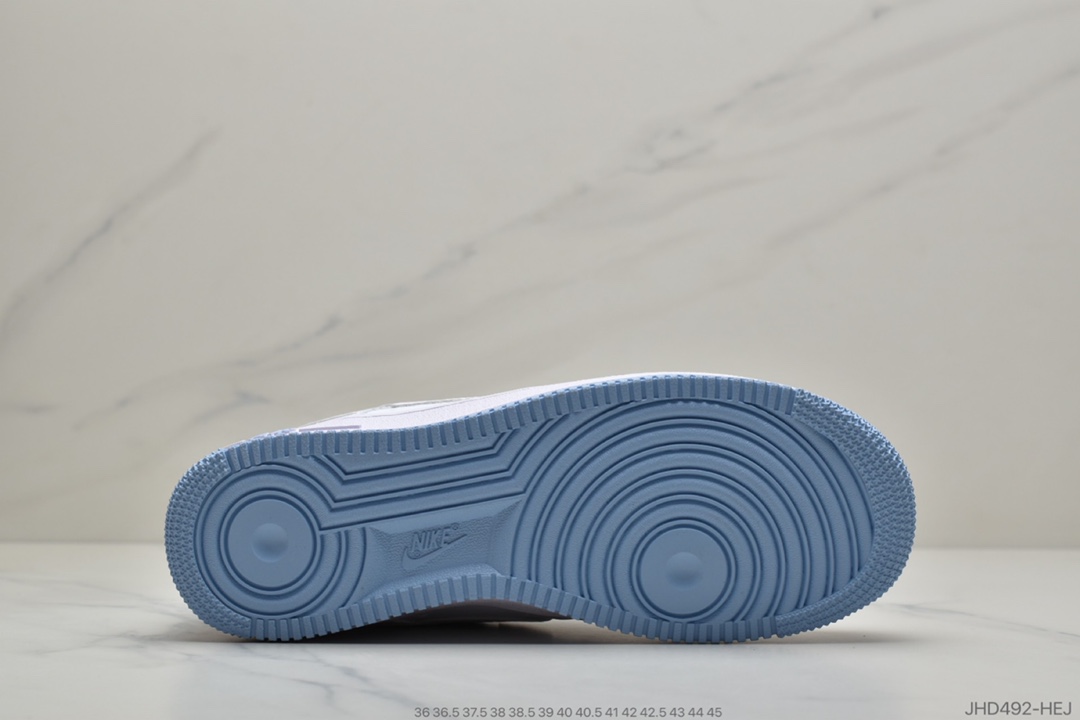 190 公司级 耐克Nike Wmns Air Force 1 GS 空军一号经典低帮休闲运动板鞋“婴儿蓝” 货号:CD6915-103