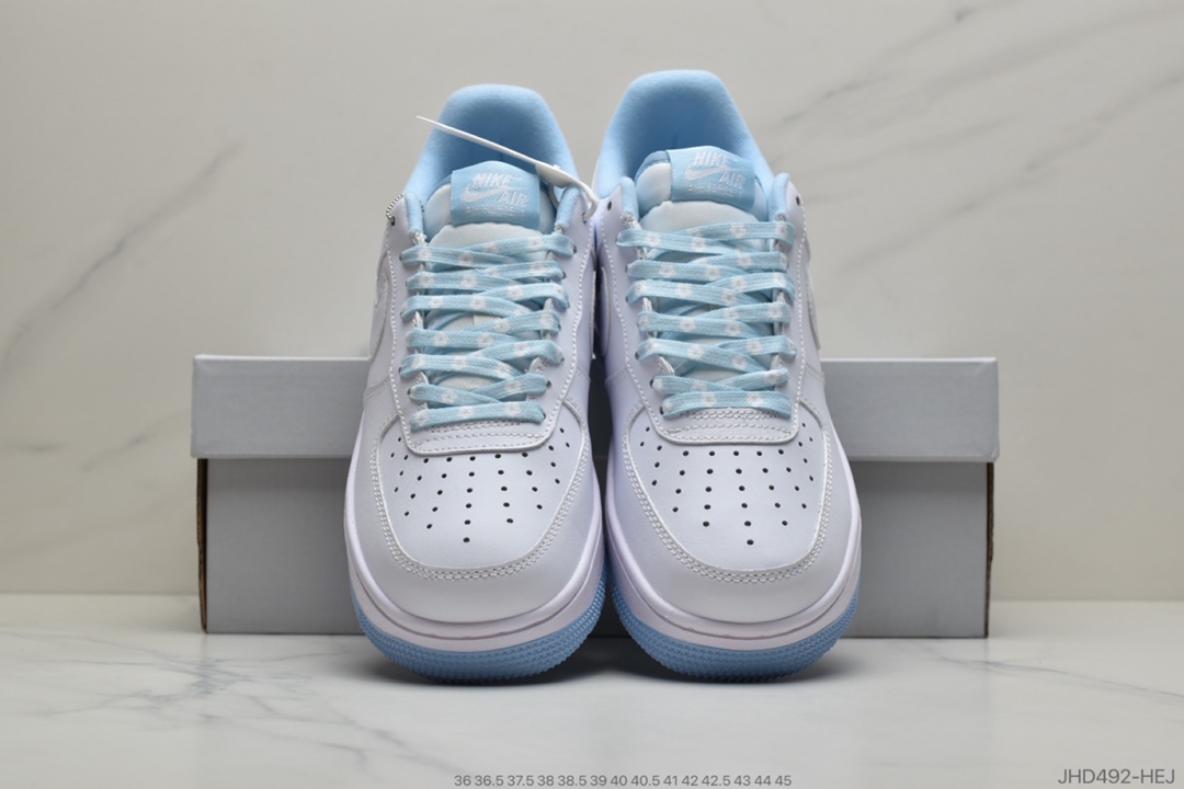 190 公司级 耐克Nike Wmns Air Force 1 GS 空军一号经典低帮休闲运动板鞋“婴儿蓝” 货号:CD6915-103