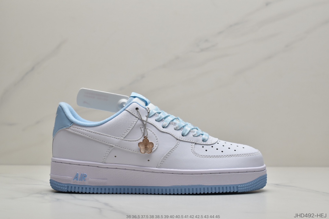 190 公司级 耐克Nike Wmns Air Force 1 GS 空军一号经典低帮休闲运动板鞋“婴儿蓝” 货号:CD6915-103