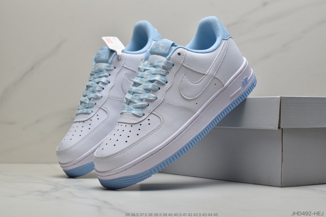 190 公司级 耐克Nike Wmns Air Force 1 GS 空军一号经典低帮休闲运动板鞋“婴儿蓝” 货号:CD6915-103