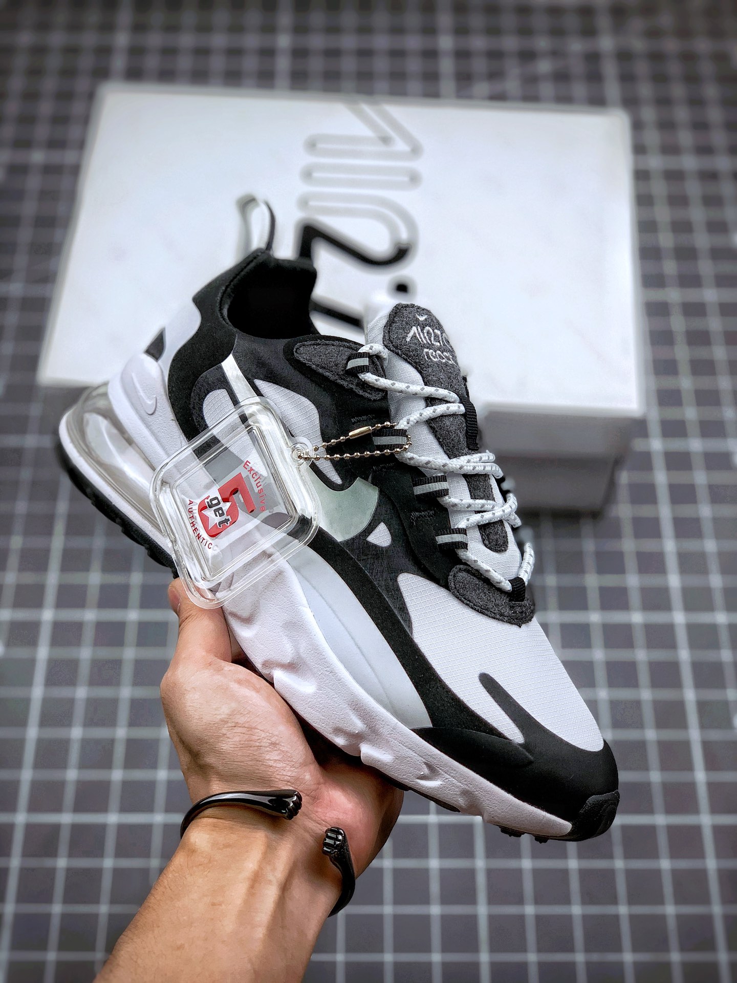 180 NK Wmns Air Max 270 React  ”White/Light Blue” 黑银 瑞亚赛车系列CQ4805-101