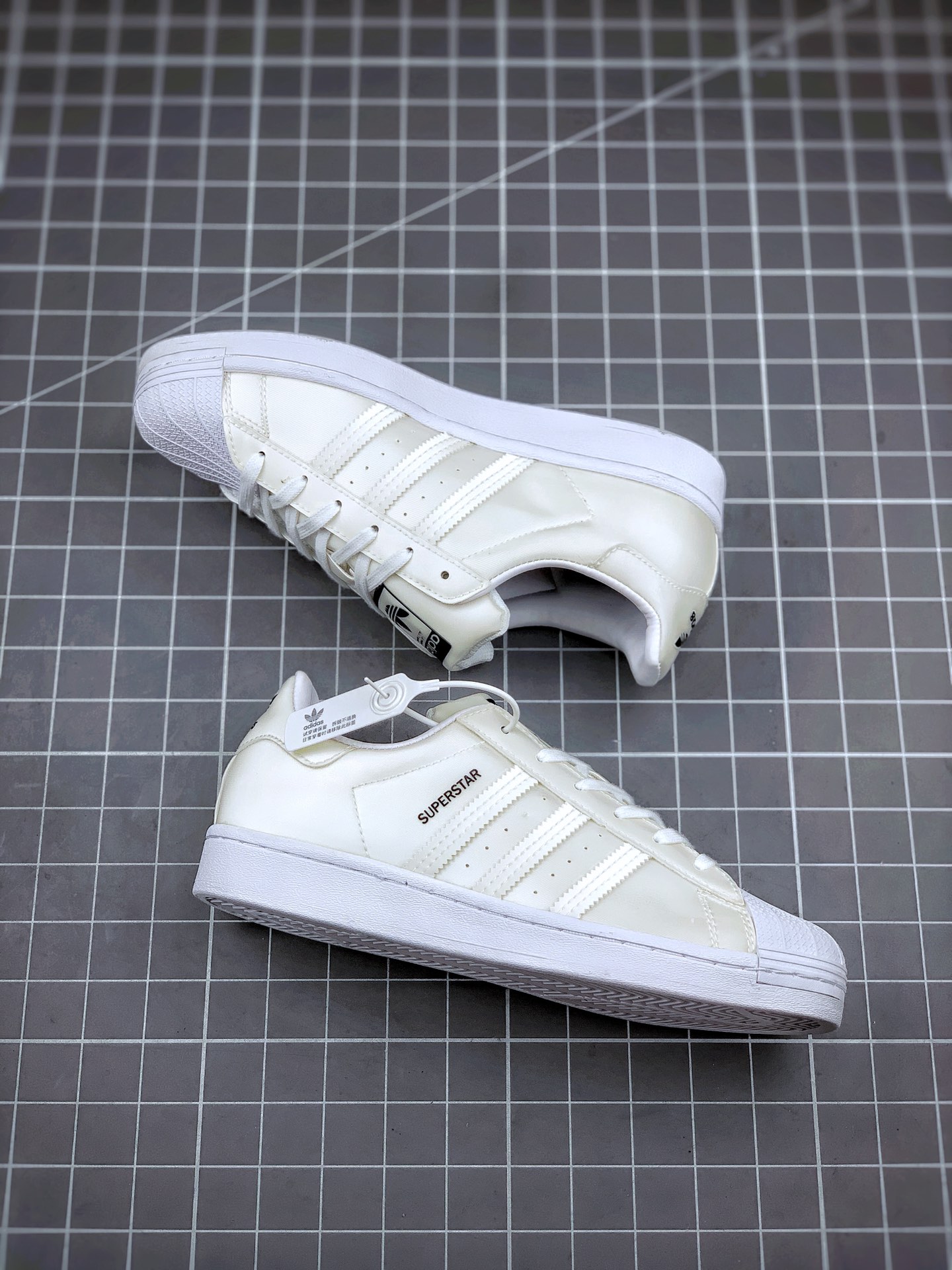 160 Adidas Originals Superstar 贝壳头官网同步 FX7781