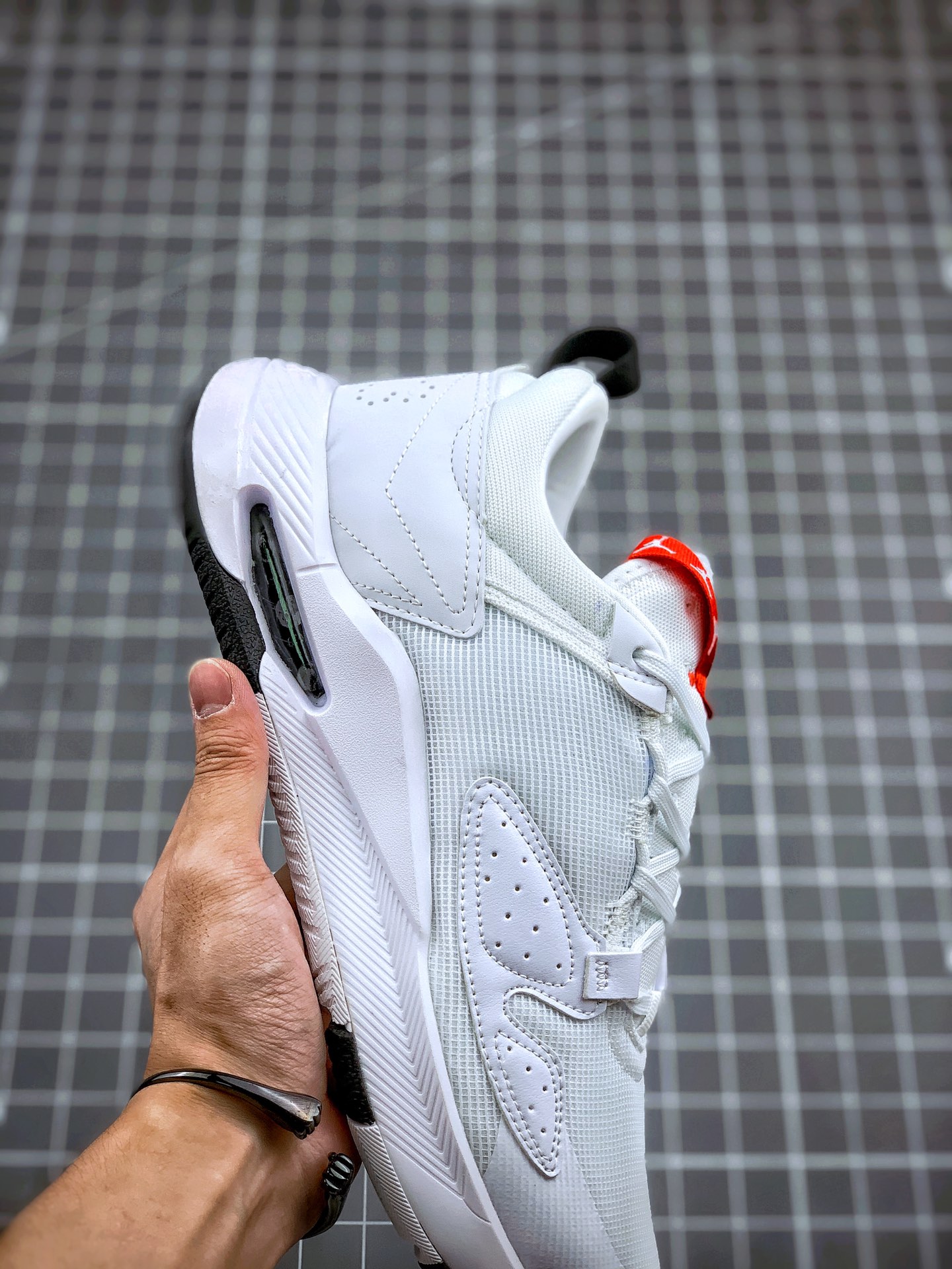180 Nike Jordan Brand Air Cadence Air Cadence CV1761-016