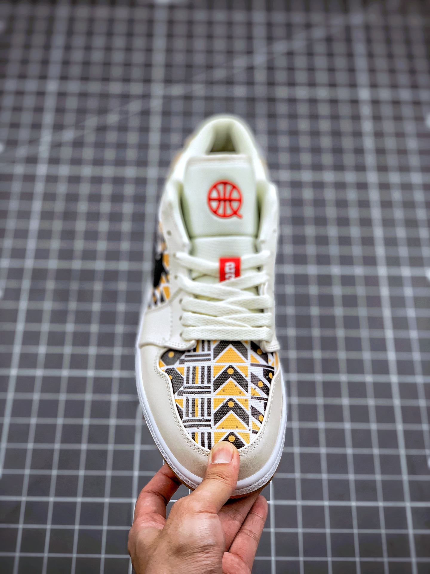 200  Air Jordan 1 Low 卡其棕 AJ1乔1低帮休闲板鞋  忠于原版 货号：CJ4152-101