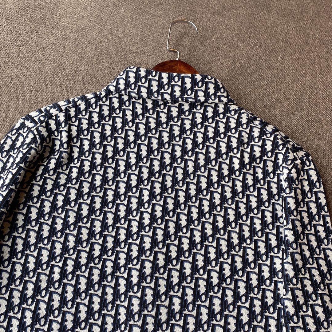 迪家针织衬衫 采用100%cotton这件衣服超级舒服的针织面料料子细腻柔软针织棉面料精编数织制作超细微