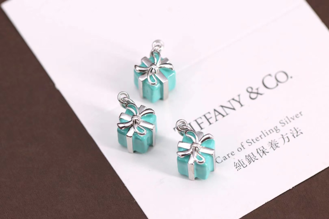 Tiffany & Co. Tiffany&Co.蓝色礼物盒 纯银锁骨项链