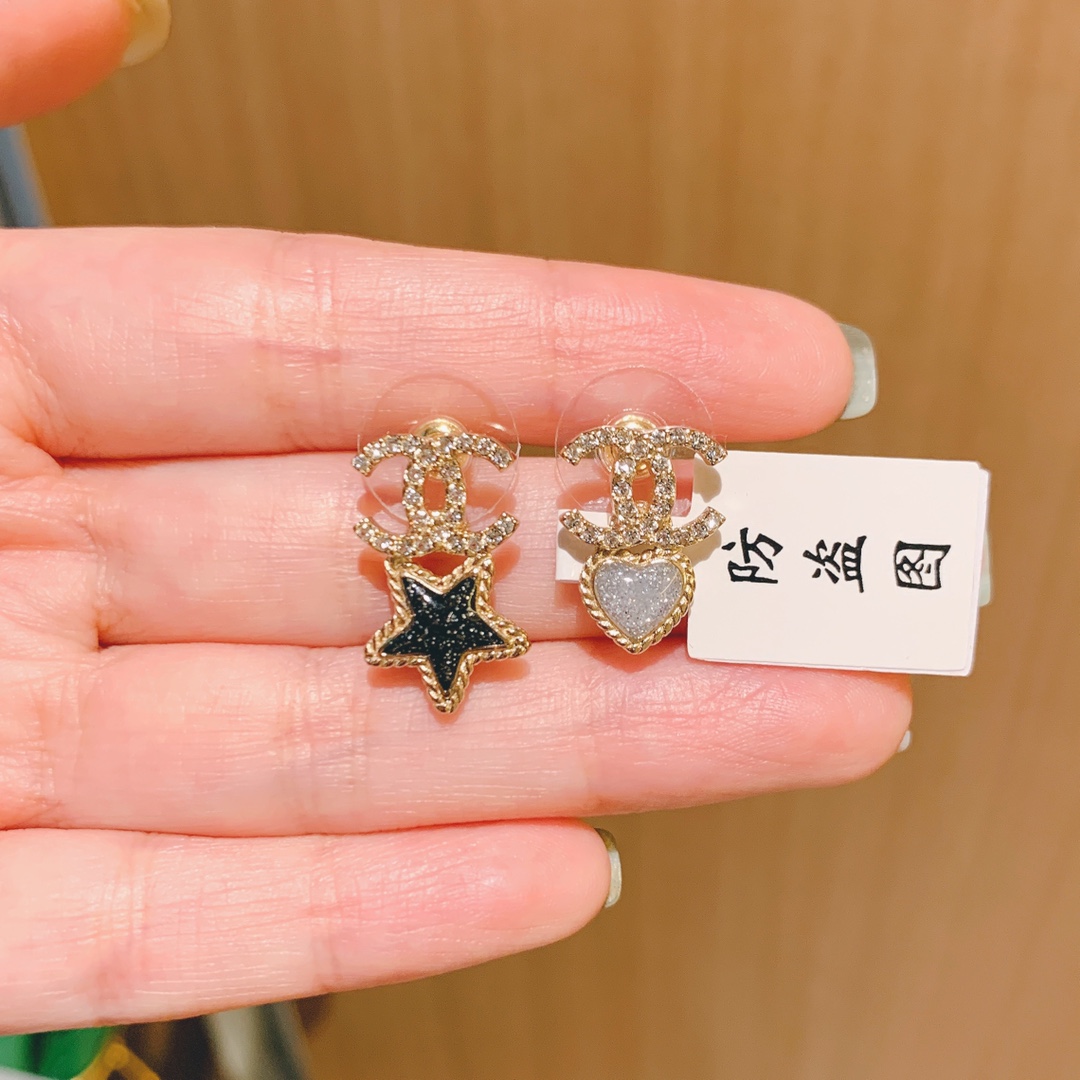 NO:105344,Number XED0193 Ch*nel latest Star Love Heart Diamond Double C Earrings Consistent ZP Material, Earrings19860909编号XED0193 Ch*nel最新款星星爱心镶钻双c耳环 一致zp材质,饰品精品,earrings,Jewelry