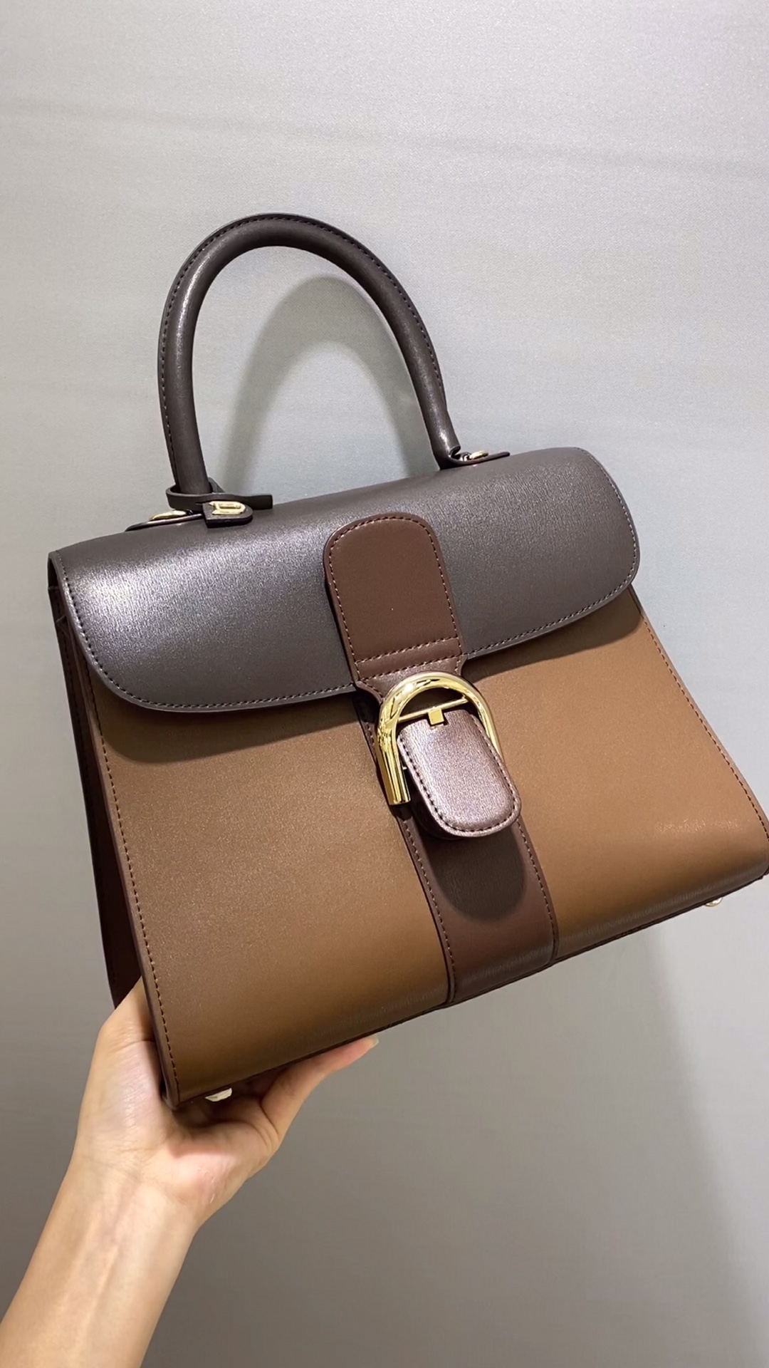 Delvaux Spot shooting