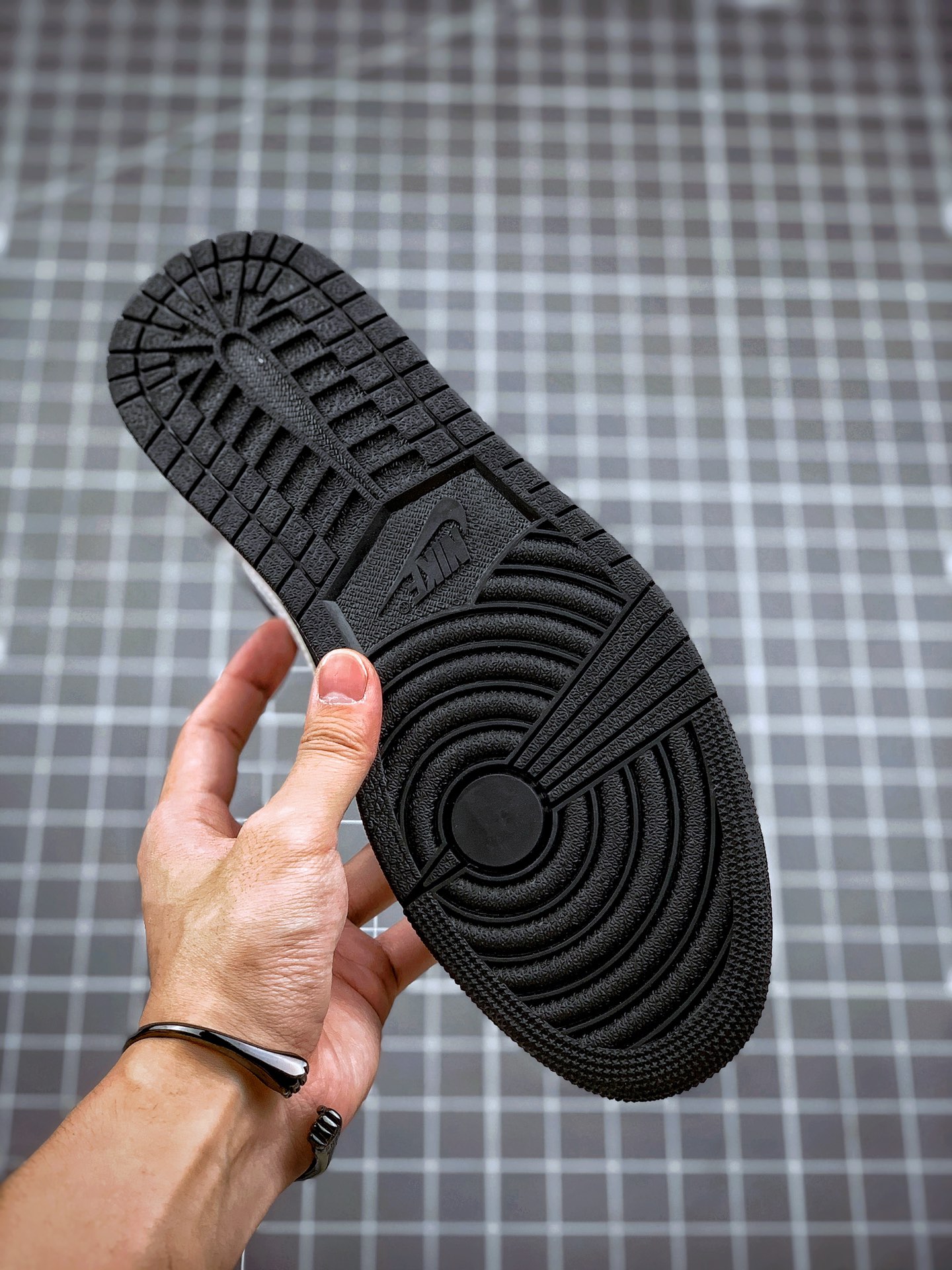 200Air Jordan 1 Low 经典黑白 AJ1乔1低帮休闲板鞋 同步官方配色 AO9944-001
