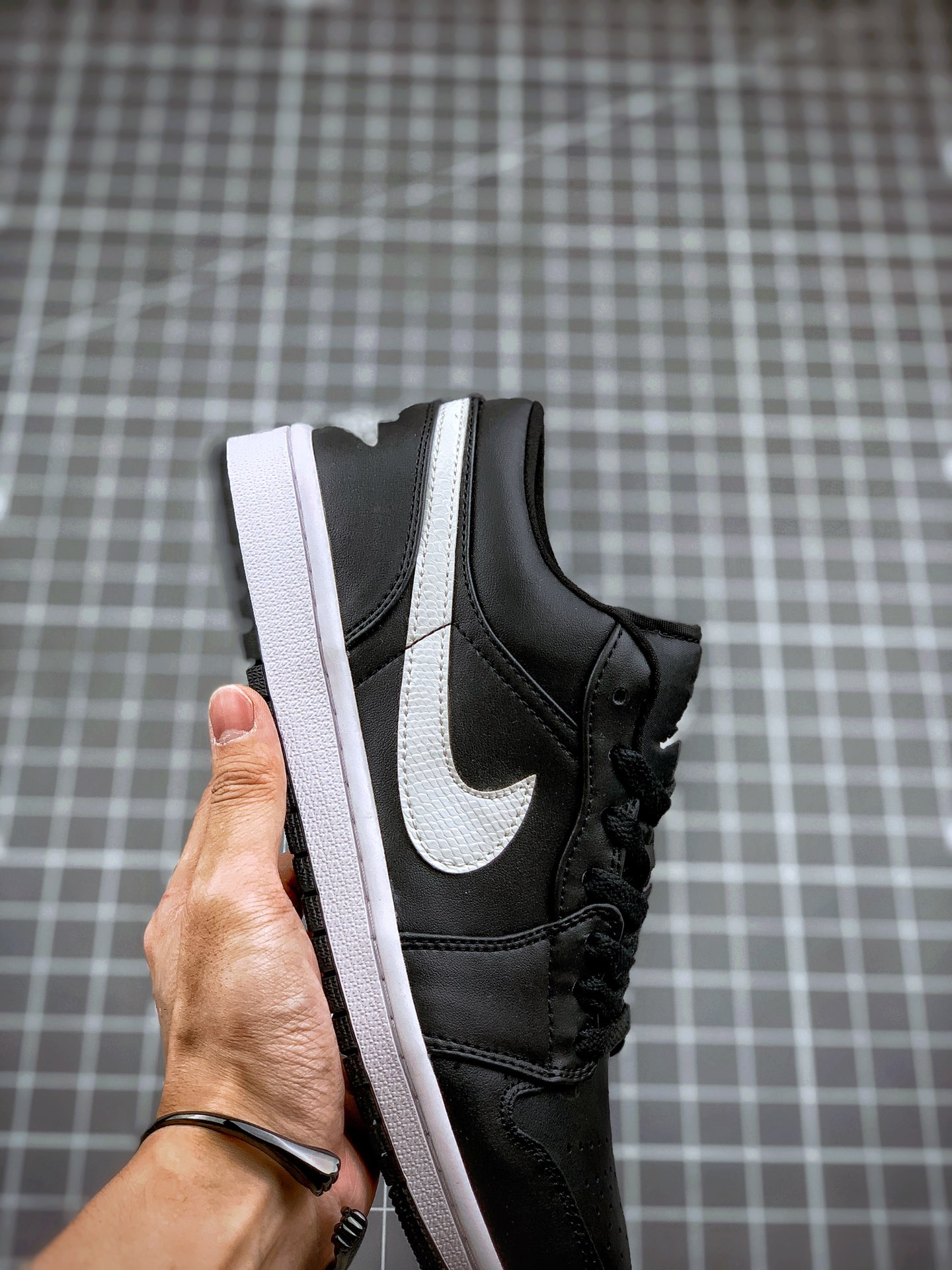 200Air Jordan 1 Low 经典黑白 AJ1乔1低帮休闲板鞋 同步官方配色 AO9944-001
