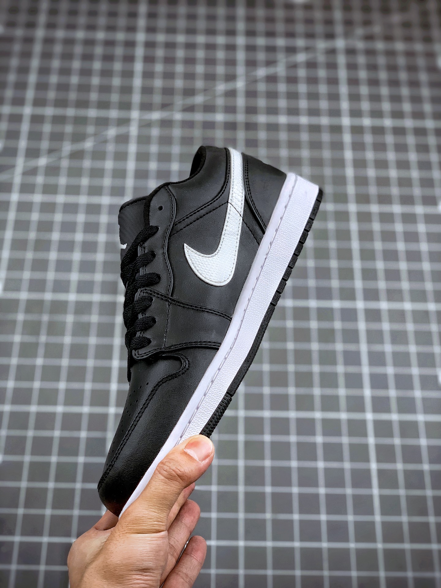 200Air Jordan 1 Low 经典黑白 AJ1乔1低帮休闲板鞋 同步官方配色 AO9944-001