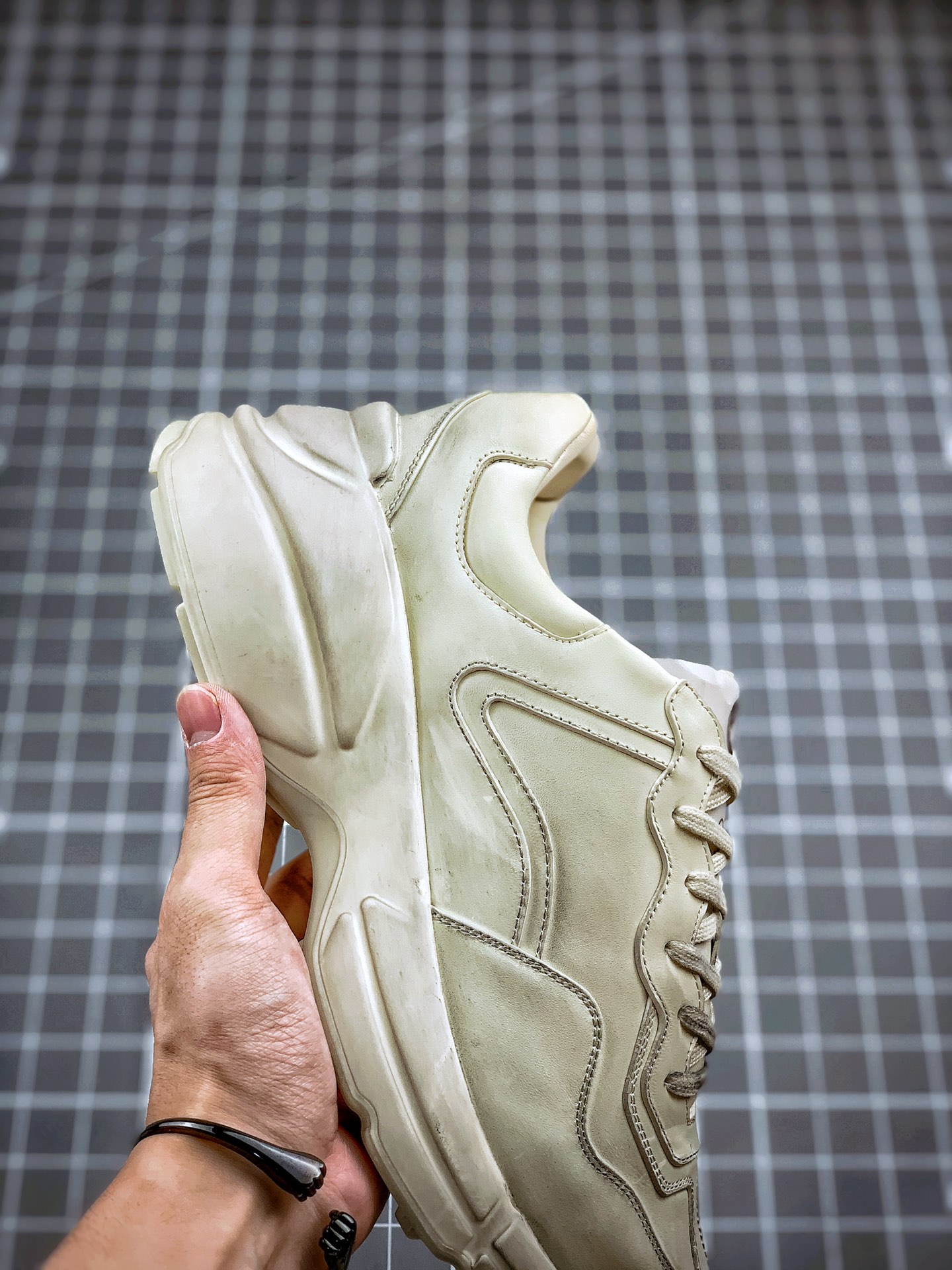 560 市售最强代购版本  全网首发 Gucci Rhyton Vintage Trainer Sneaker  古驰老爹5D皮革角状复古慢跑鞋