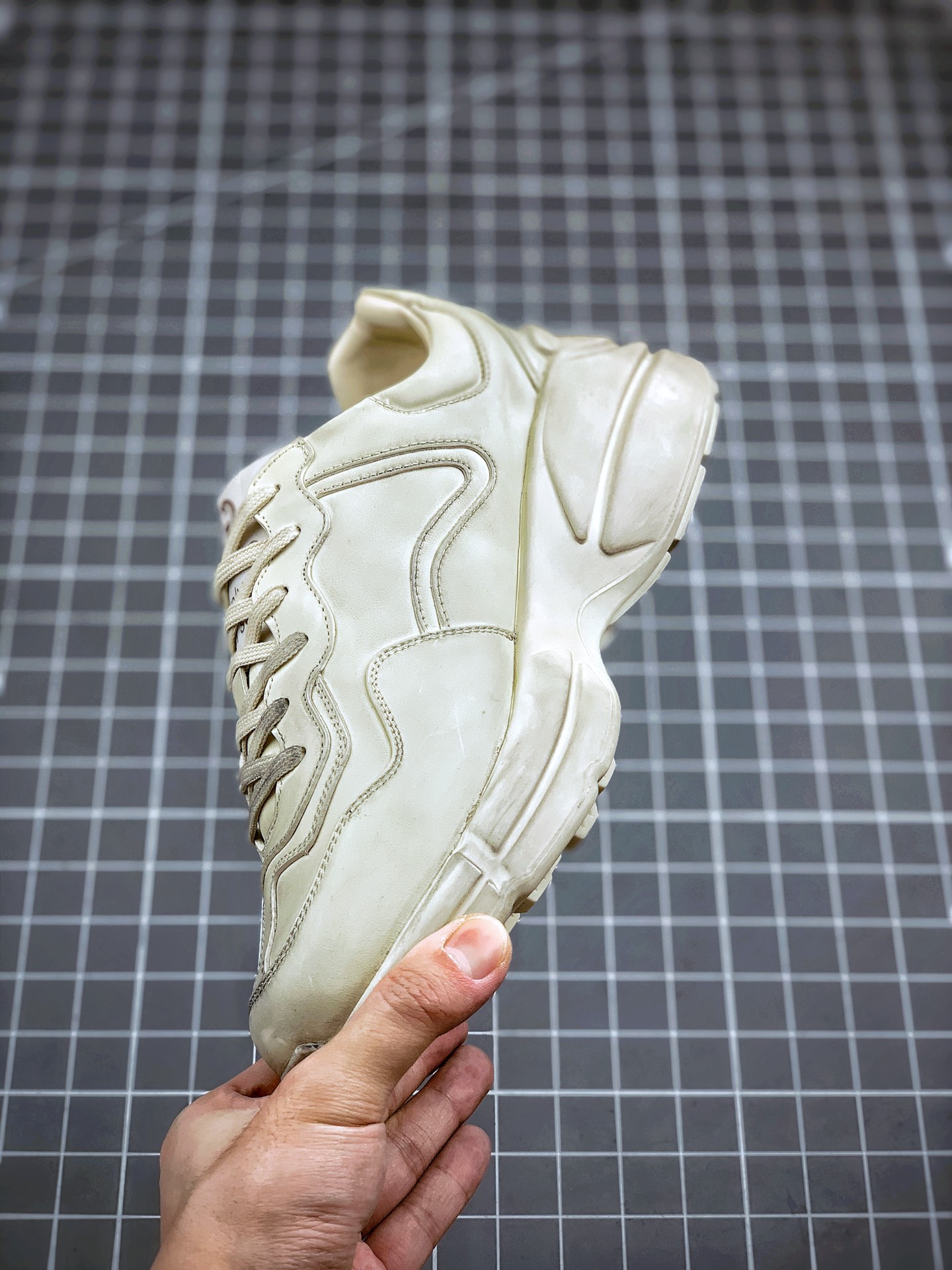 560 市售最强代购版本  全网首发 Gucci Rhyton Vintage Trainer Sneaker  古驰老爹5D皮革角状复古慢跑鞋