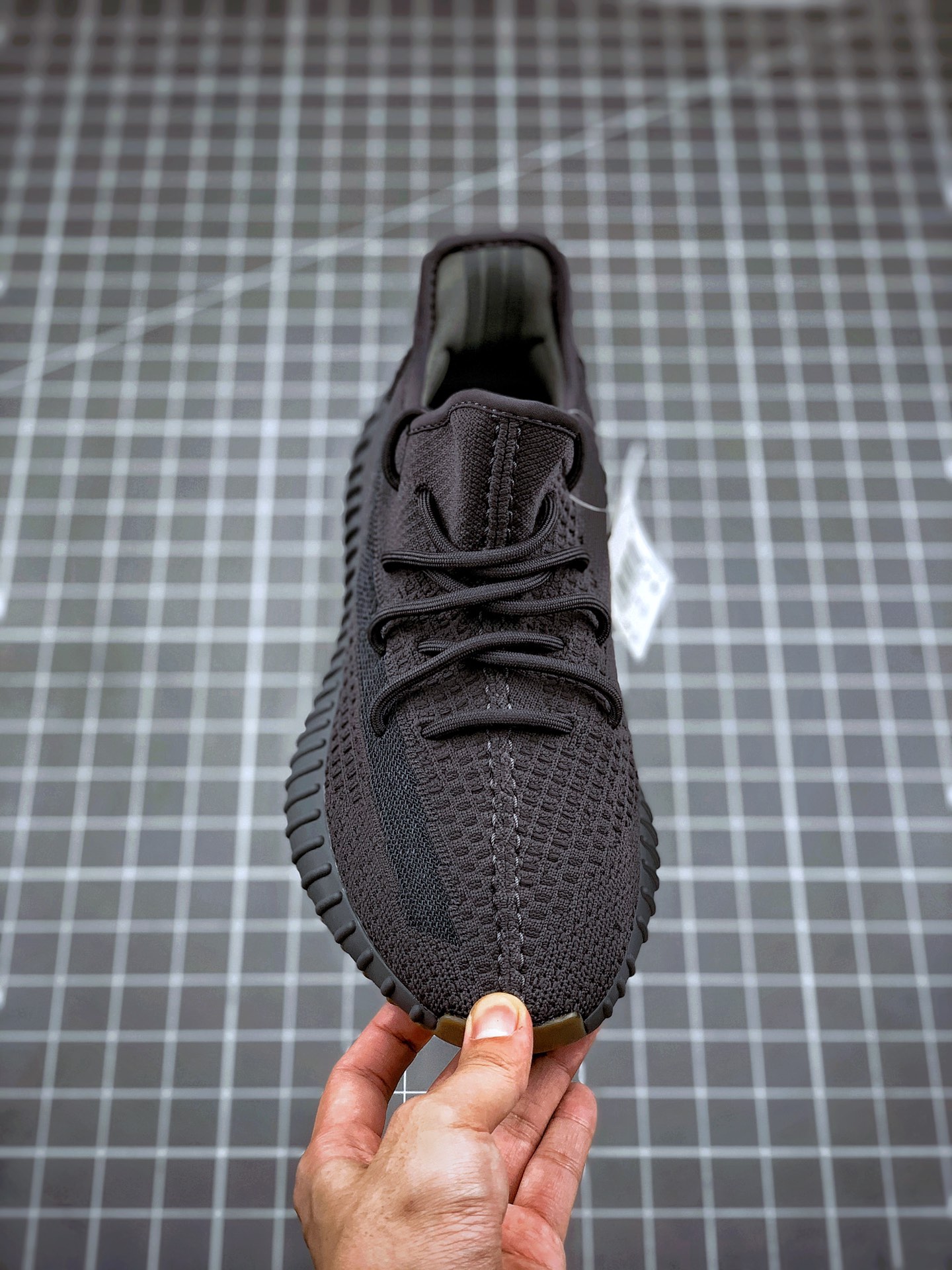 200 AD Yeezy 350V2”Cinder”黑生胶 外贸 客户指定订单 东