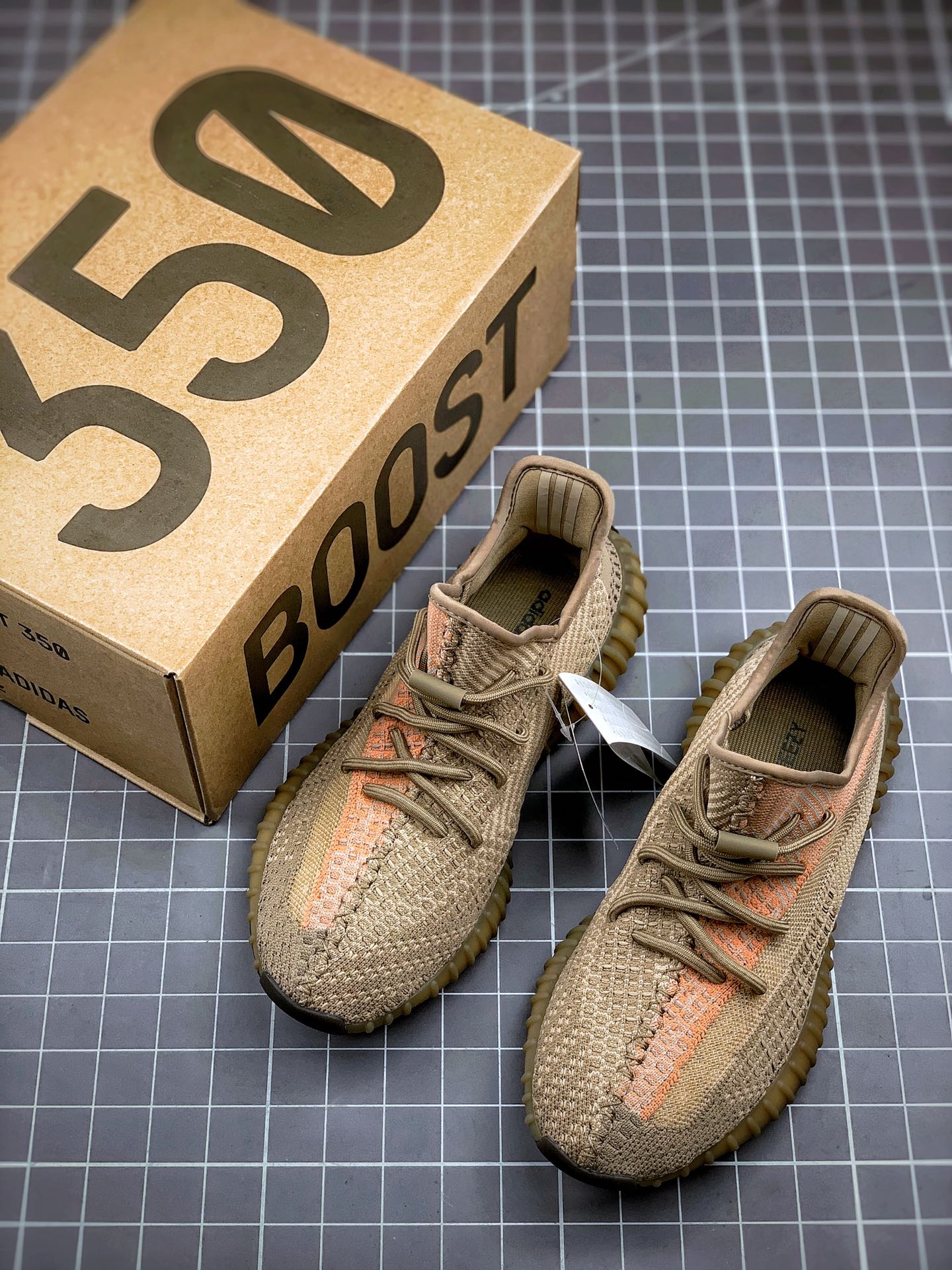 200 Adidas Yeezy 350V2 ”Eliada” 棕橙