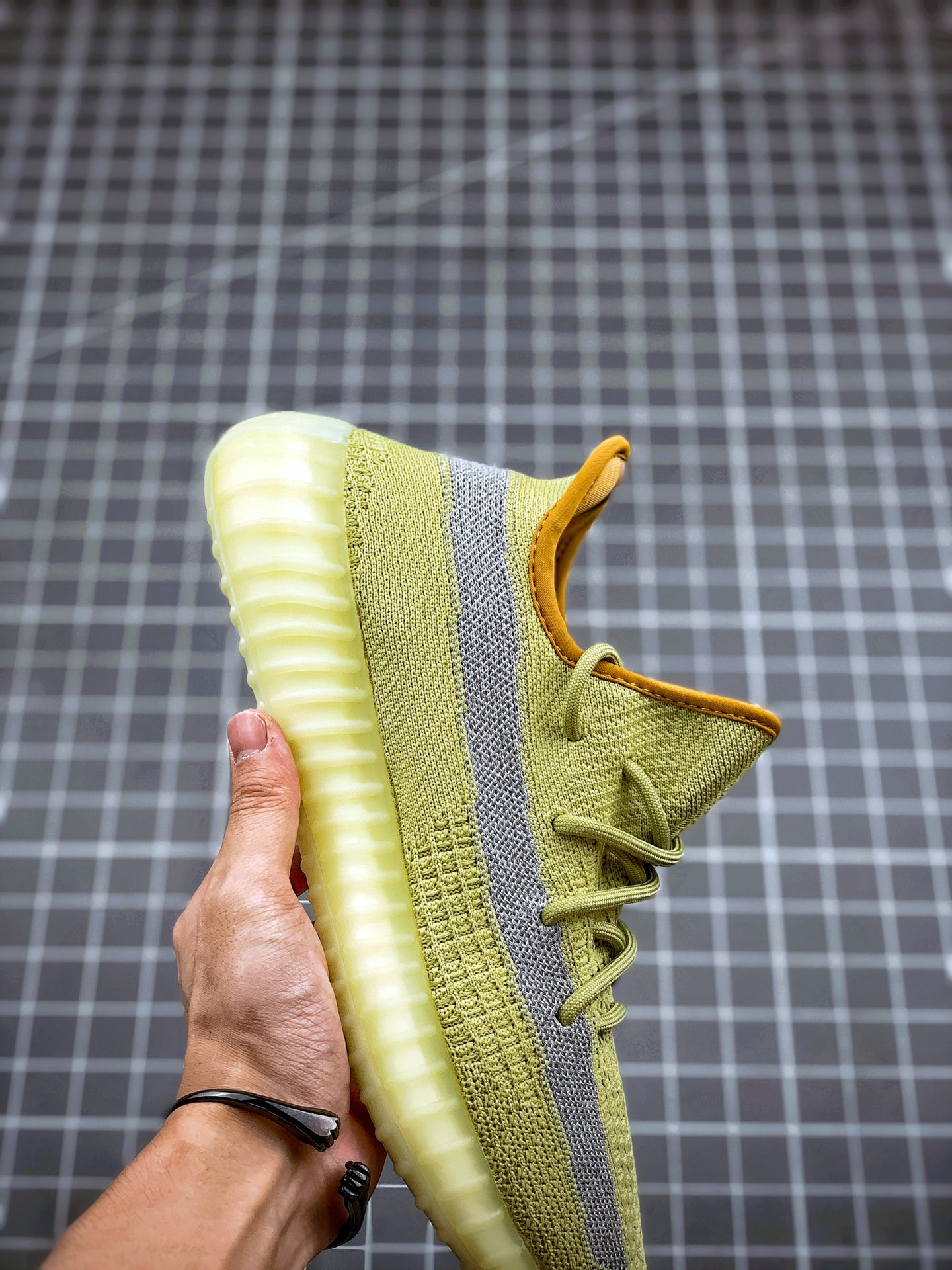 200 Yeezy 350V2 ”Marsh”黄侧透满天星 外贸客户指定订单