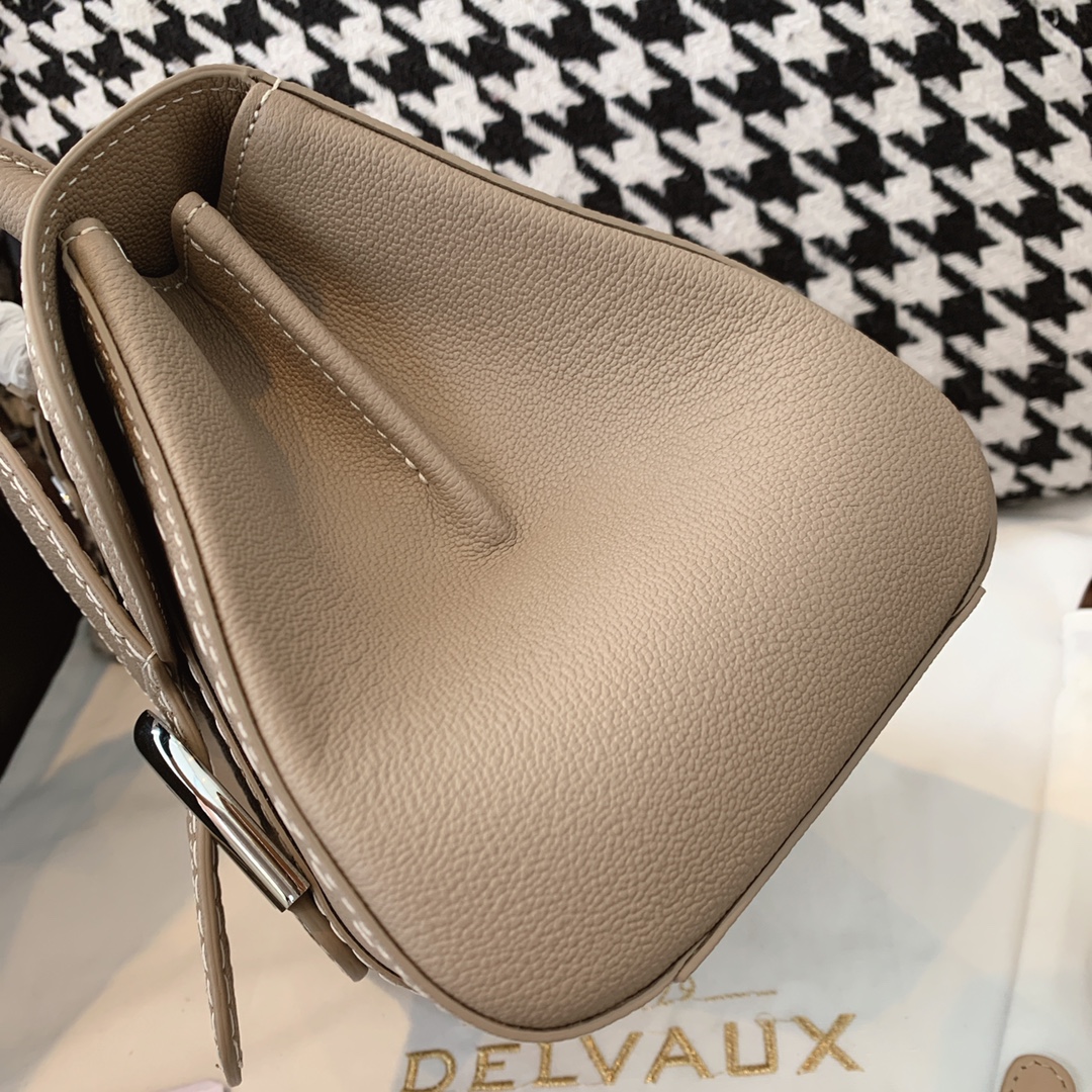 [Delvaux Women