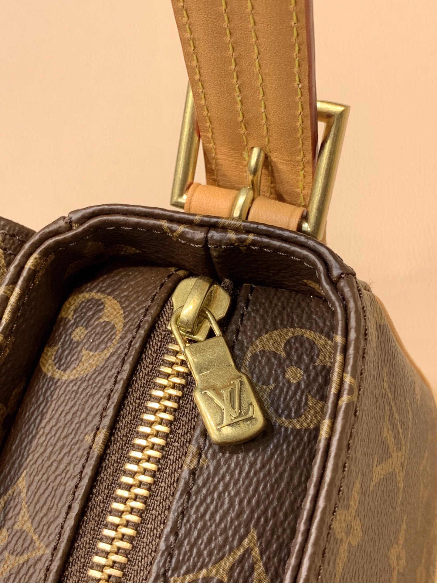 Louis Vuitton LV 中古腋下包 M45467