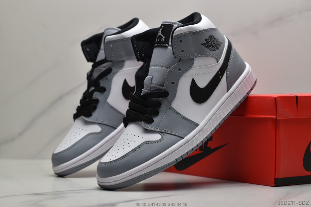 150 公司级 Air Jordan 1 Mid  中帮篮球鞋货号：BQ6472-602 CU2804-300