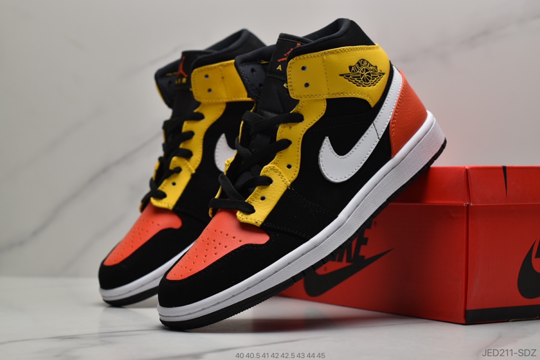 150 公司级 Air Jordan 1 Mid  中帮篮球鞋货号：BQ6472-602 CU2804-300