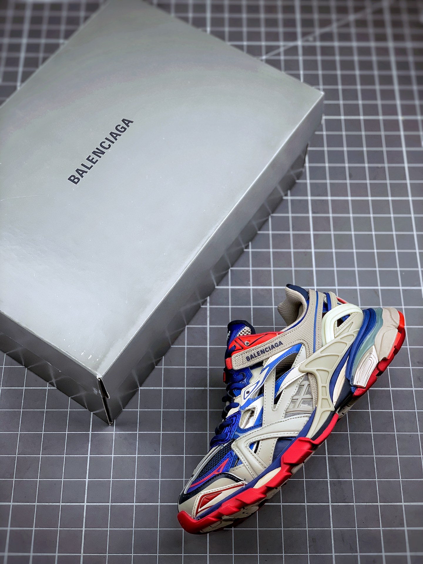 650 Balenciaga Track 4.0 巴黎世家4代