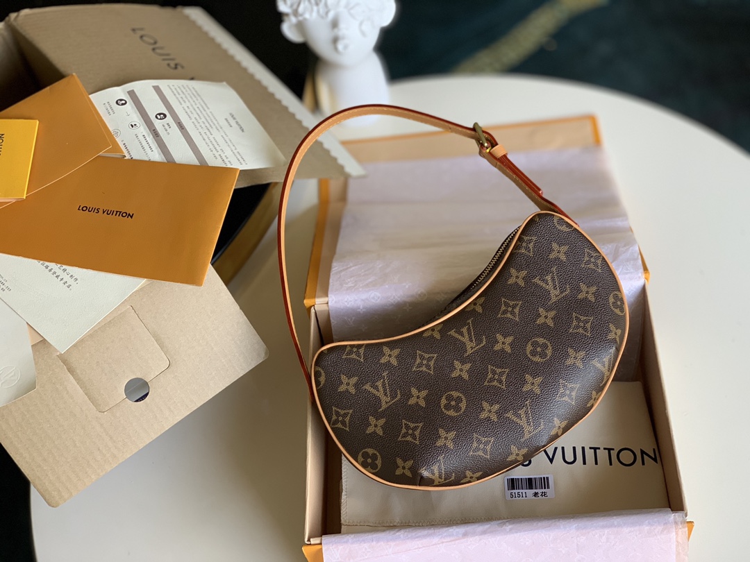 NO:396008,[Exclusive real photo M51511] Medium-old pea bag with a single shoulder strap on the armpit, a cute appearance, and a pleasant space, suitable for any outfit!  Size 27-7-13cm X.,LV【Original Leather】,louis vuitton19860909【独家实拍M51511】中古豌豆包 单肩带背在腋下不大不小,外表可爱,空间也很喜人,适合任何穿搭！尺寸 27-7-13cm X.,LV【原厂皮】,louis vuitton,Bag