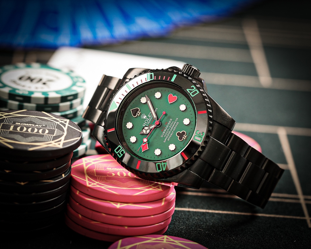 NO:338574,Unified ROLEX Rolex Submarine Special Custom Edition ALL in Jinku debuts slow work and produces fine work. One can re-understand the replica industry craftsmanship. The world's most powerful Rolex modification factory BLAKEN latest model combines Rolex's most popular green and black water ghosts, with poker elements, classic again, 40mm size, ETA2836 fully automatic mechanical movement, 904L stainless steel depth DLC black plated (wear-resistant and resistant DLC coating) sapphire glass 6 points with anti-counterfeiting mark, super ice blue luminous rice waterproof, green dial inlaid with three-dimensional poker font nails (the font nail is treated with special gold edges and has a stronger three-dimensional feeling). Bold innovation is only to satisfy the desire of watch friends to modify the watch.,,rolex19860909统一 ROLEX劳力士潜航者特别定制版 ALL in劲酷登场慢工出细活 一枚可以让你重新认识复刻界工艺制作.全球最强劳力士改装厂BLAKEN最新款以劳力士最热门的绿、黑水鬼相结合,配以扑克元素,经典再次呈现,40mm尺寸,采用ETA2836全自动机械机芯,904L精钢深度DLC镀黑（耐磨抗造的DLC涂层）蓝宝石玻璃6点位带有防伪标,超强冰蓝夜光米防水 绿色表盘镶嵌立体扑克字钉（字钉由特殊金边处理立体感更强）大胆的创新只为满足各大表友的改表欲望.,,rolex,Watch
