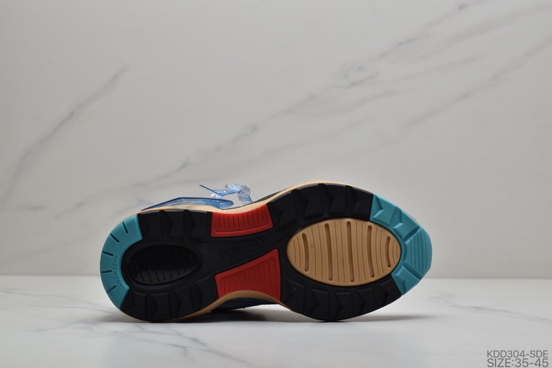 440 公司级  LOUIS VUITTON  “LVARCHLIGHTSPORTY”出自男装艺术总监 Virgil Abloh之手的LV Trail 运动鞋