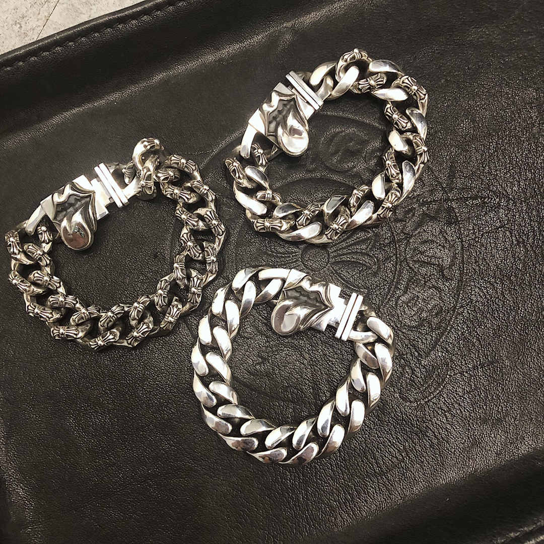 Chrome Hearts 新品上架𝗖𝗵𝗿𝗼𝗺𝗲 𝗛𝗲𝗮𝗿𝘁𝘀 克罗心 舌头粗手链