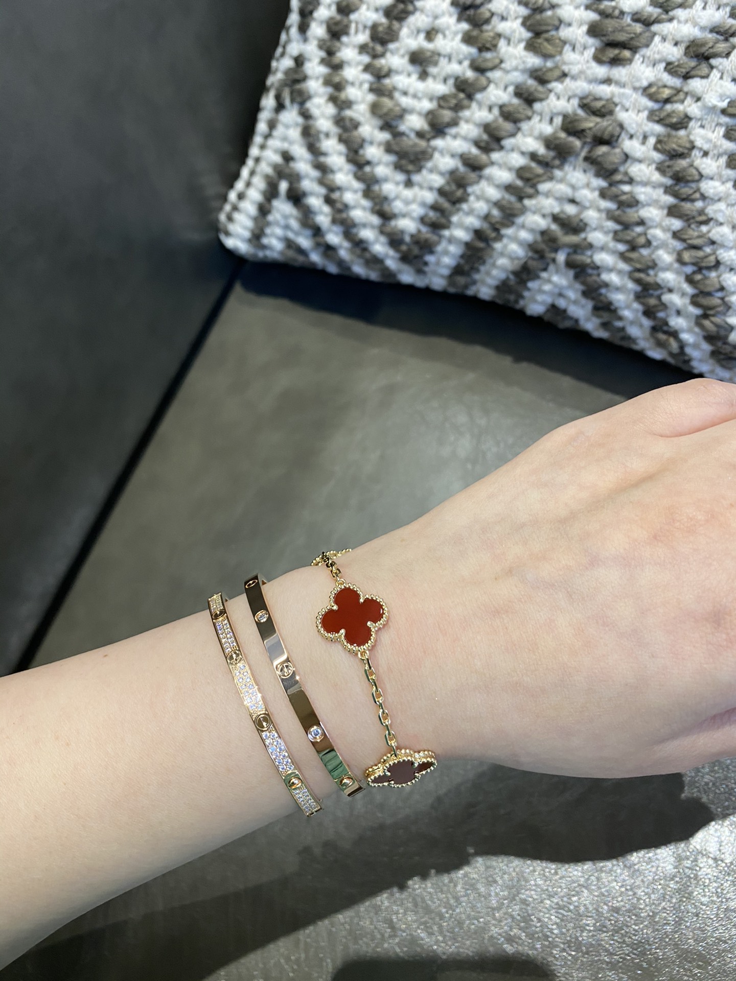 Love Bracelet (Complete Collection - Comprehensive 2