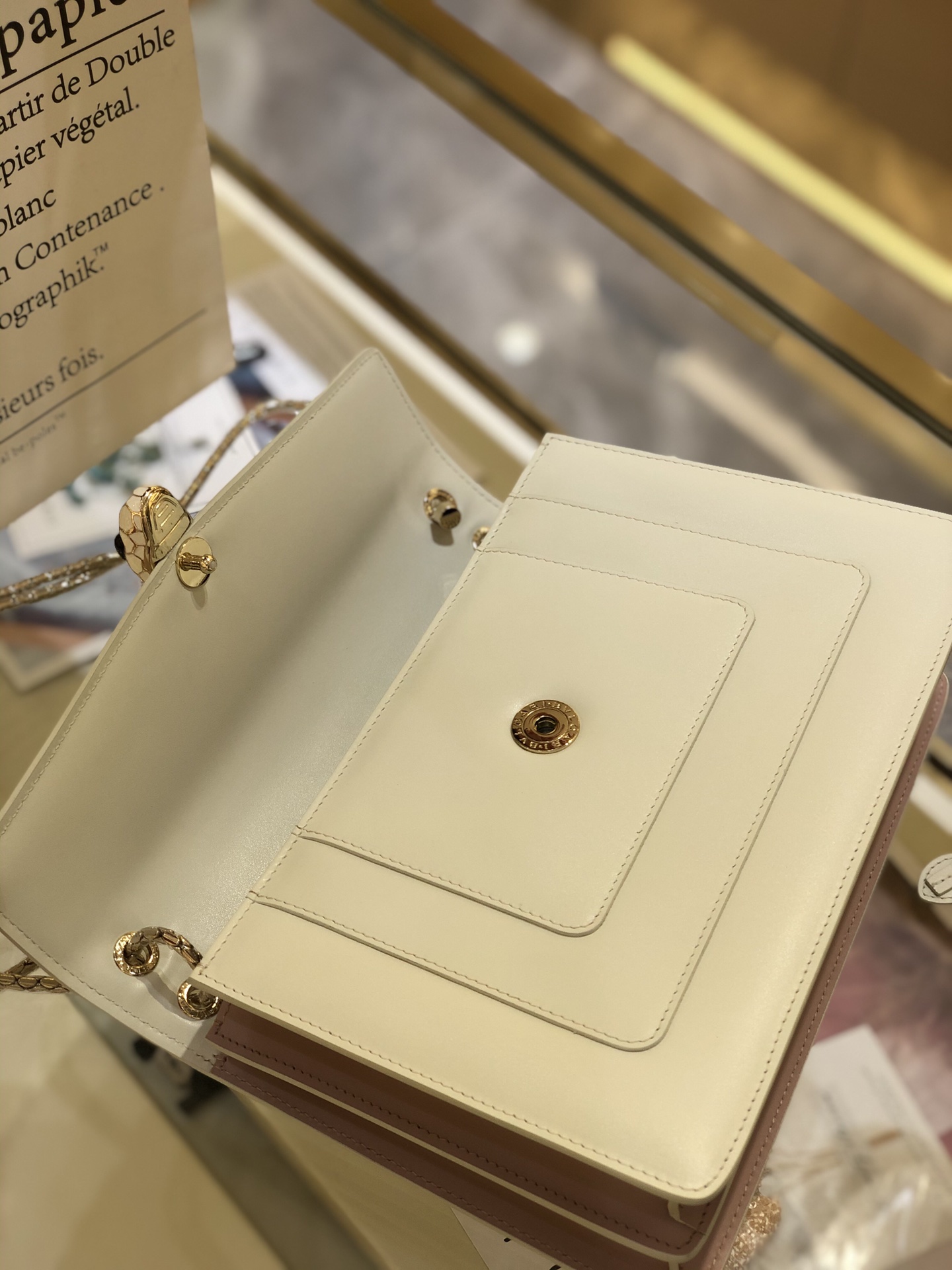 芯片款BVLGARI宝格丽玛瑙白小牛皮双层单肩斜挎蛇头包38326