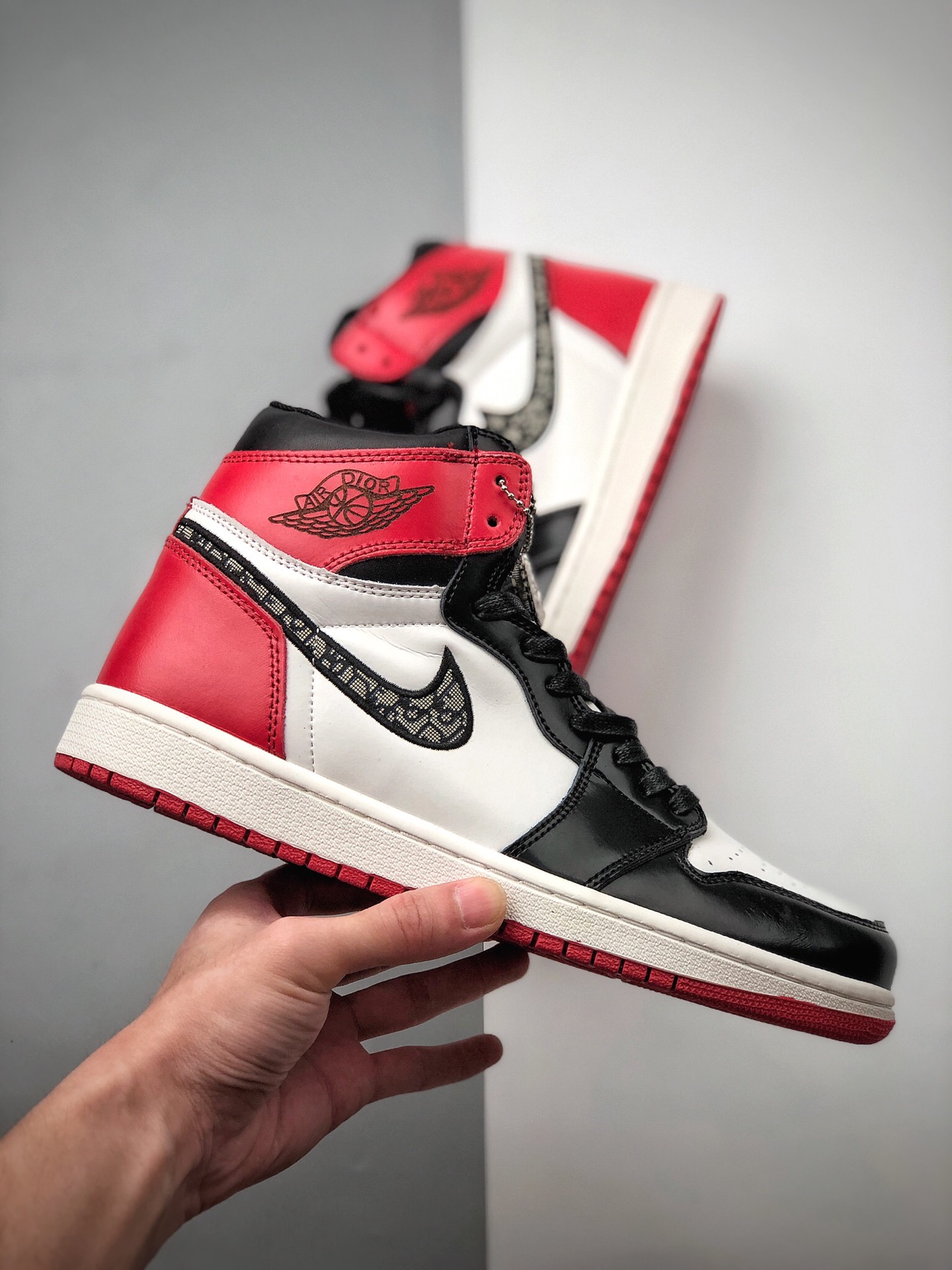 300  原盒 全套配件！ AJ1 Dior x Air Jordan 1 AJ1 迪奥联名CN8607 006