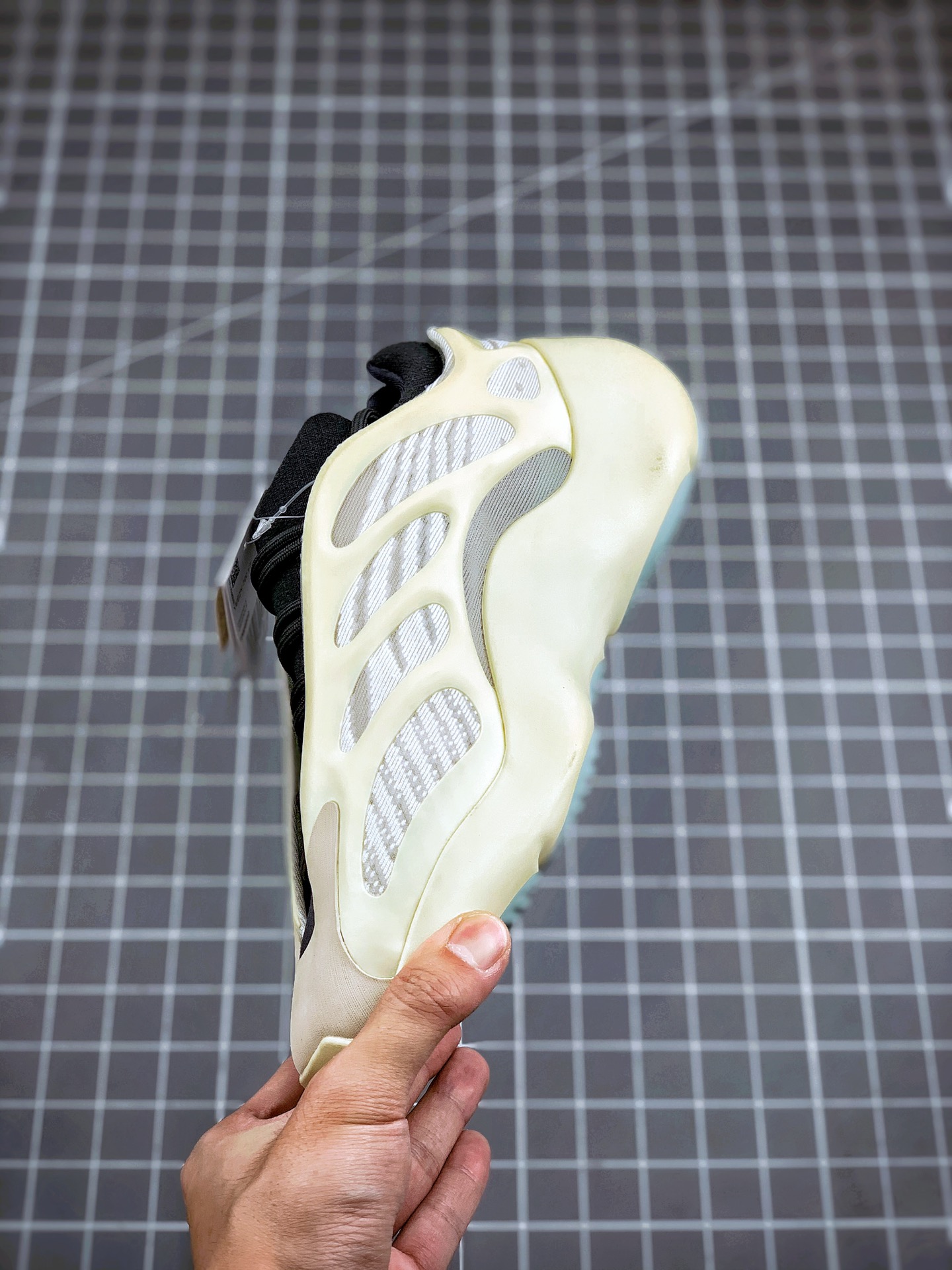 400 外贸指定纯原Yeezy 700v3 Azael 异形