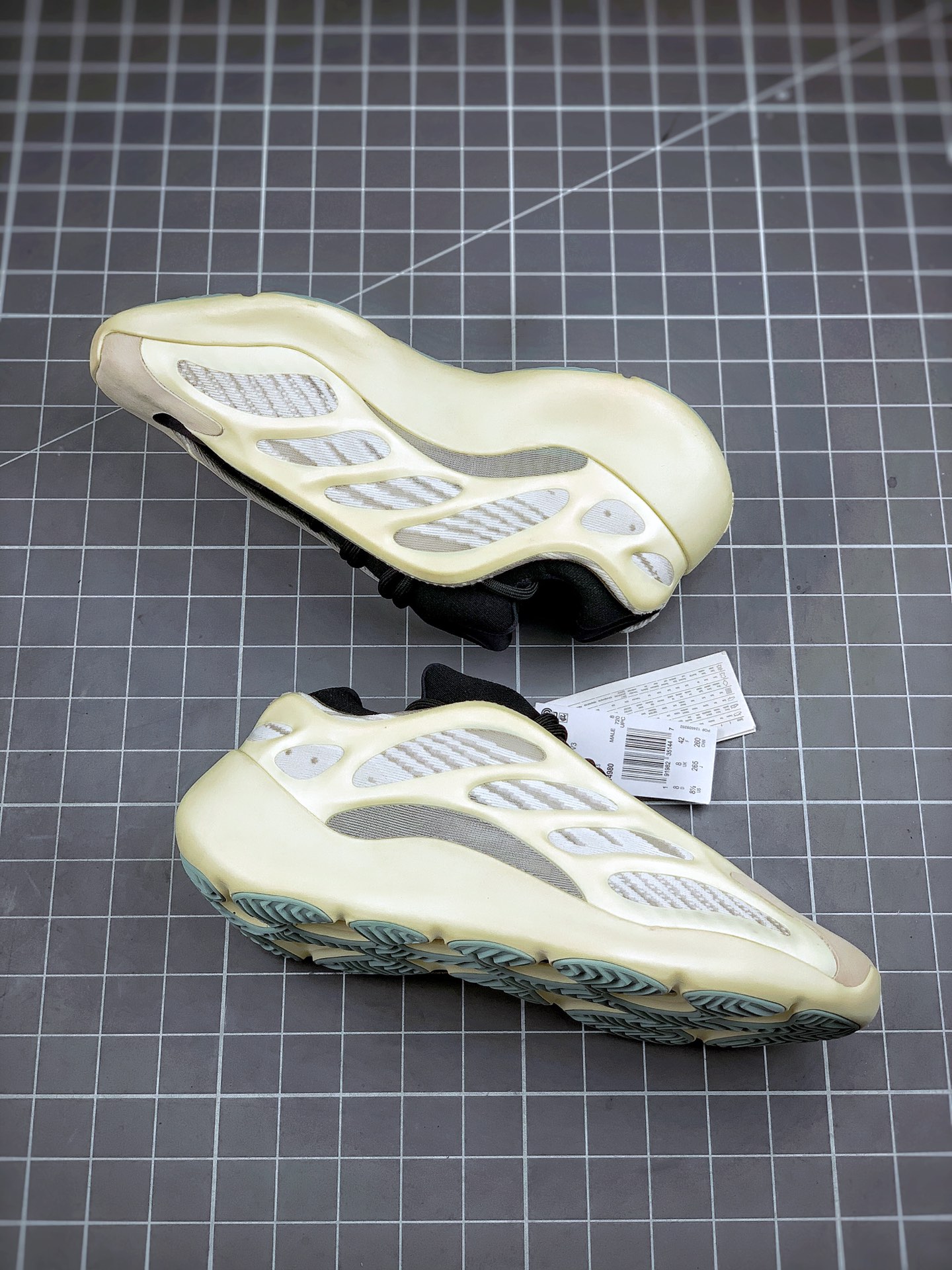 400 外贸指定纯原Yeezy 700v3 Azael 异形