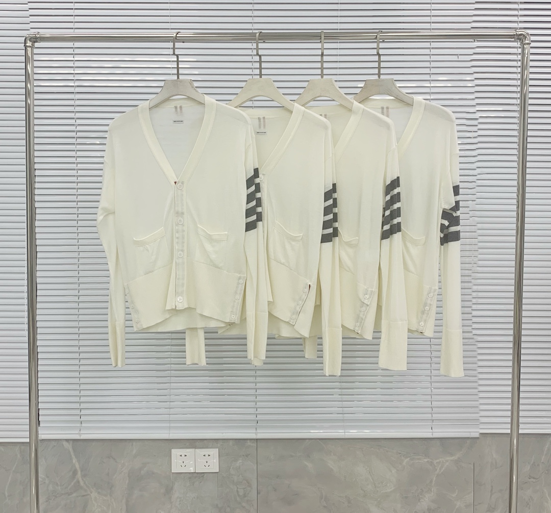 톰브라운 남성 가디건 126368 Thom Browne Cardigan