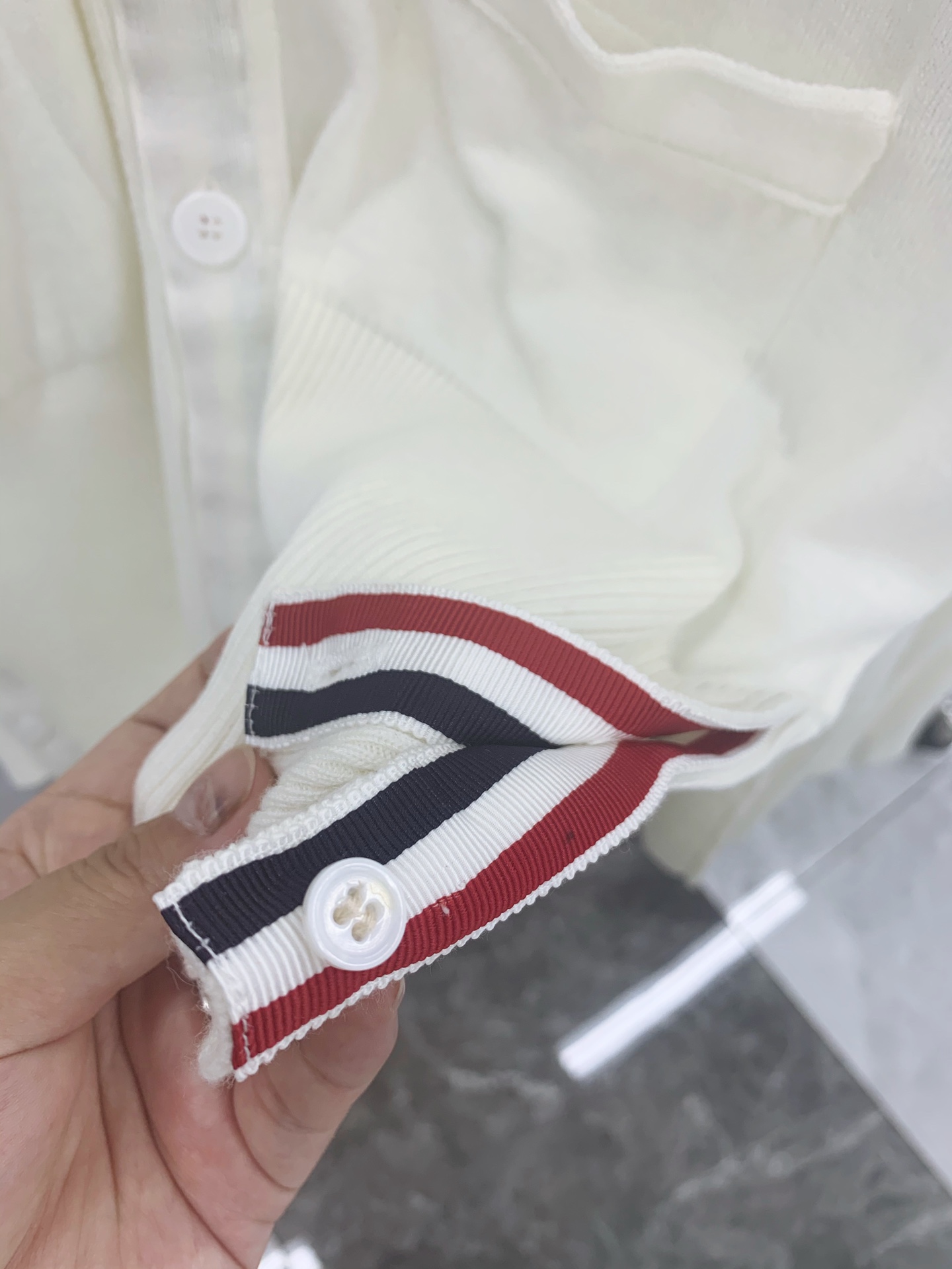 톰브라운 남성 가디건 126368 Thom Browne Cardigan 썸네일 이미지