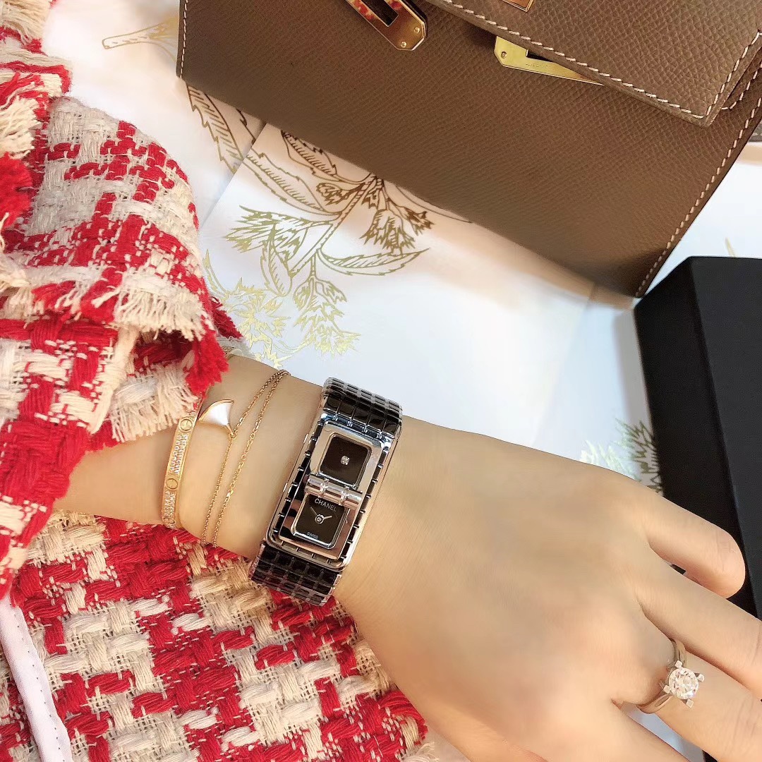 Chanel 香奈儿新款code coco系列