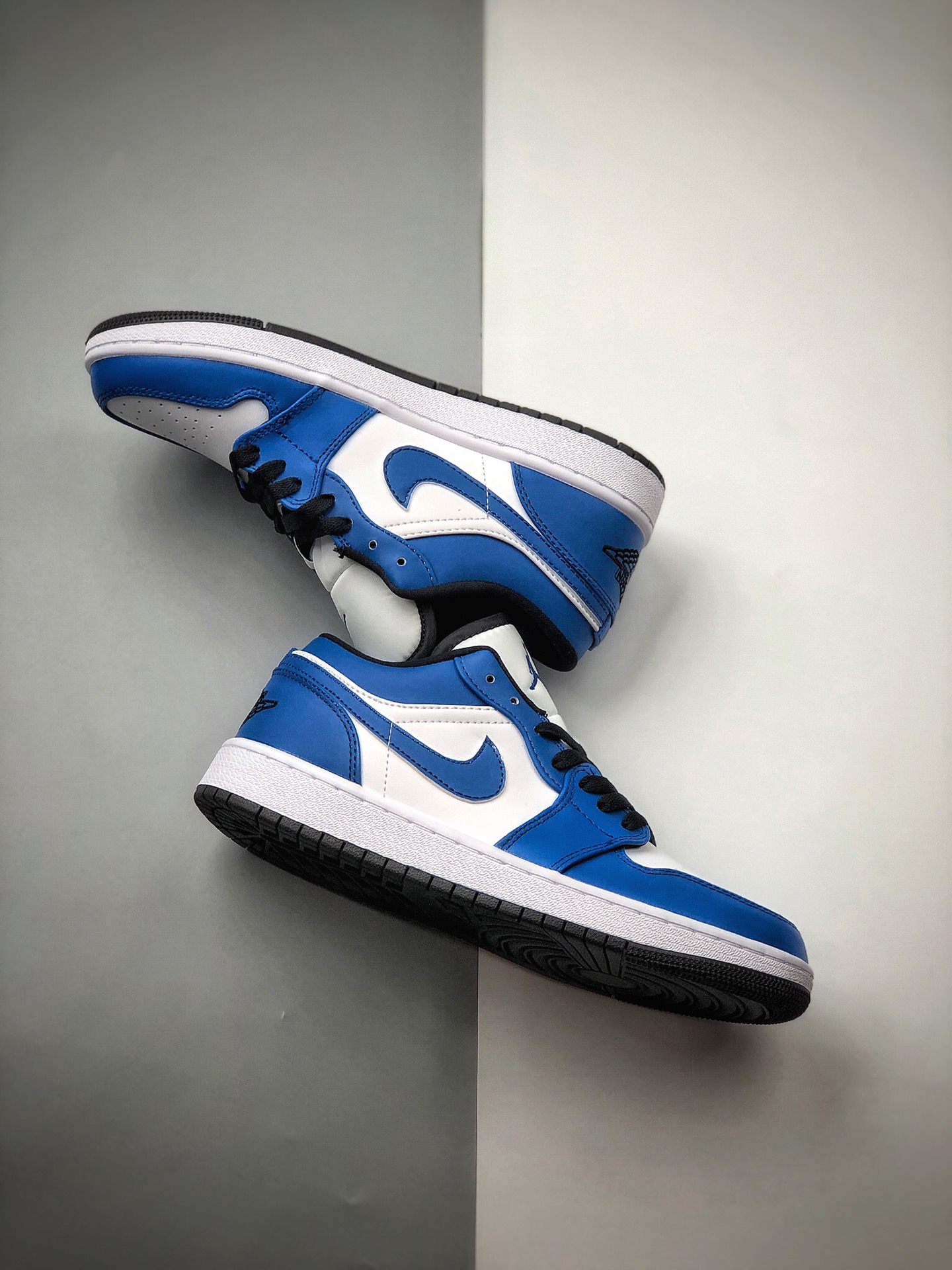 200  公司级 头层 Nike Air Jordan 1 Low 白蓝闪电 AJ1 乔1 低帮潮流缓震运动休闲板鞋553558-124
