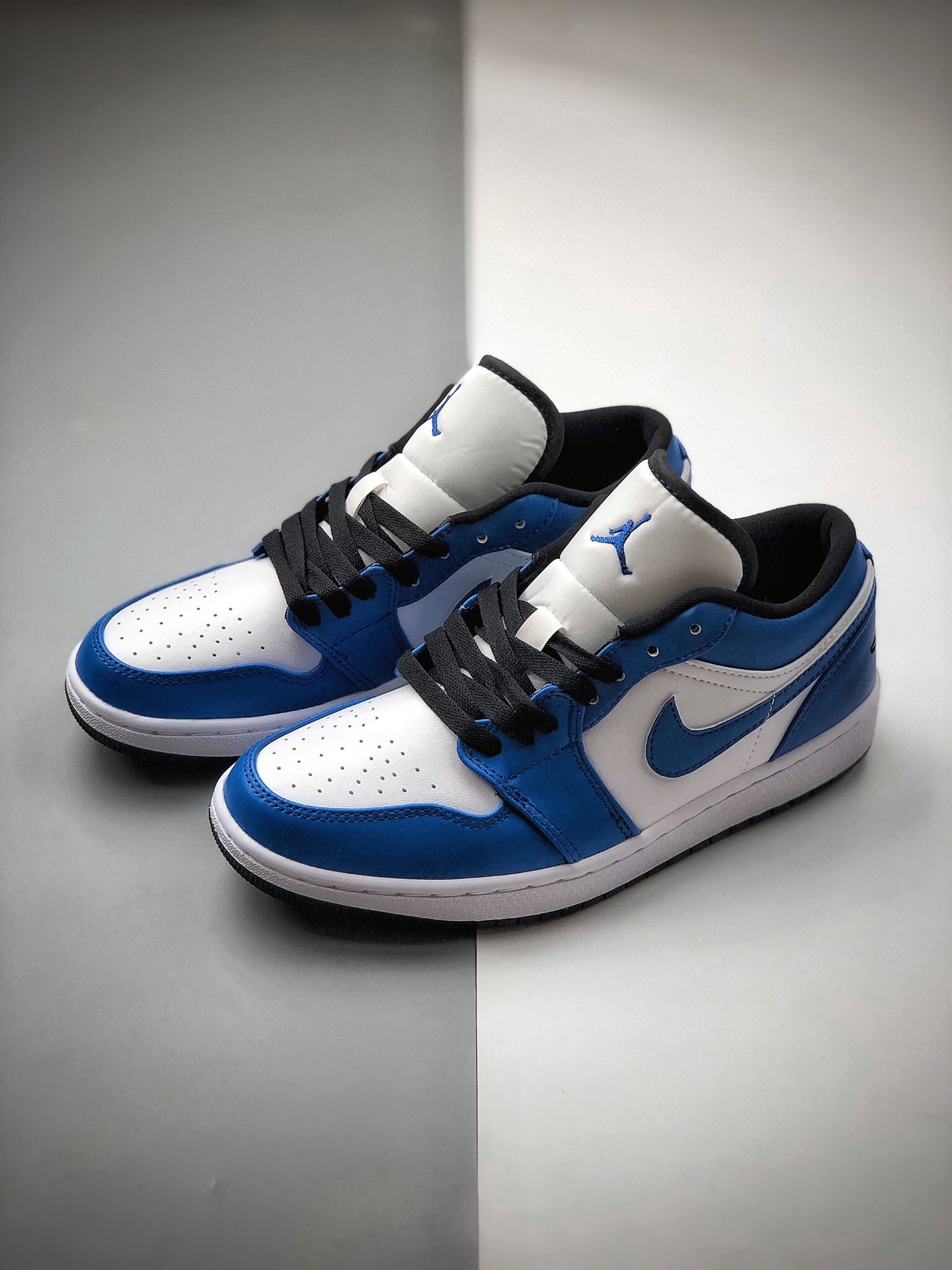 200  公司级 头层 Nike Air Jordan 1 Low 白蓝闪电 AJ1 乔1 低帮潮流缓震运动休闲板鞋553558-124